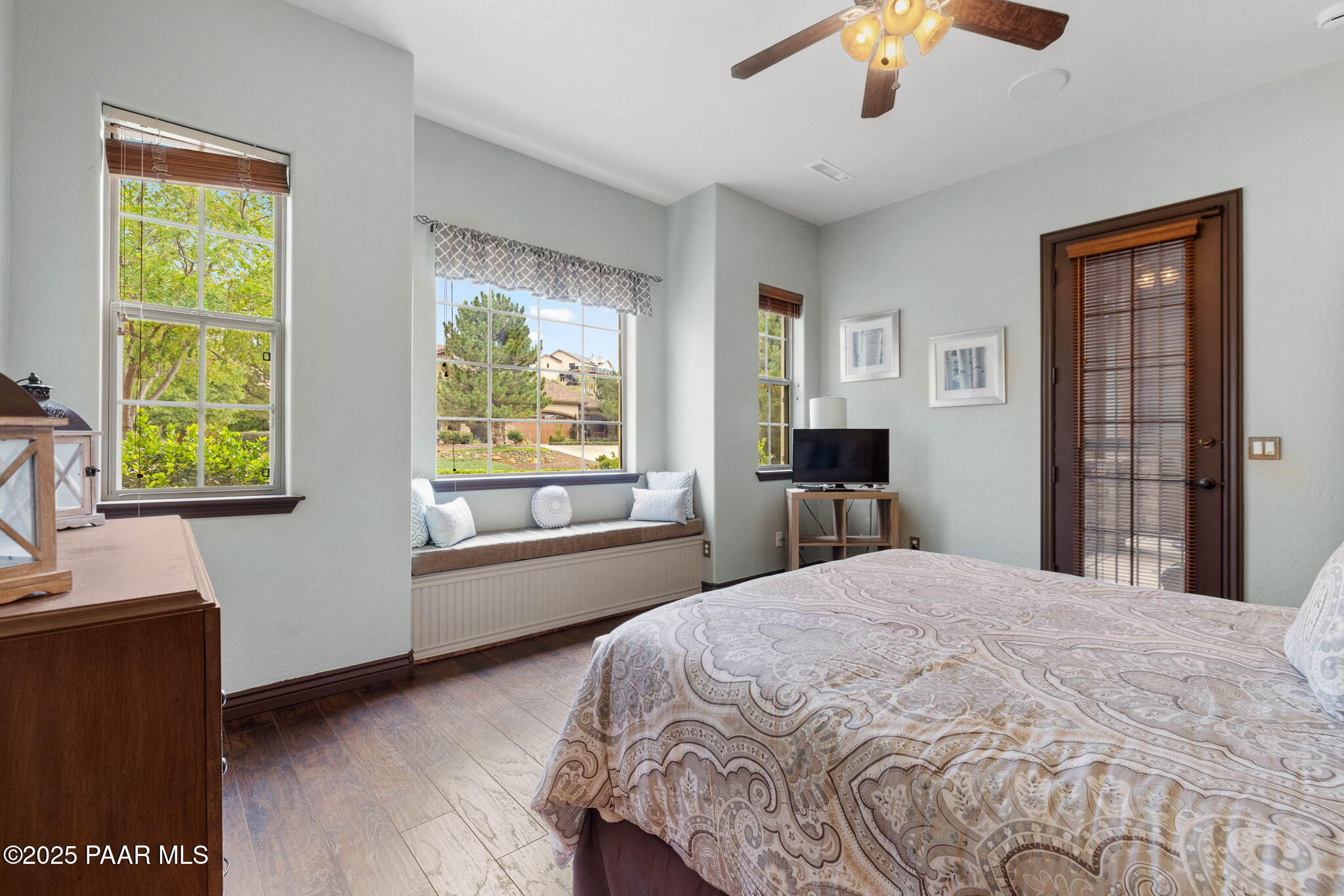 1976 Bloomingdale Drive