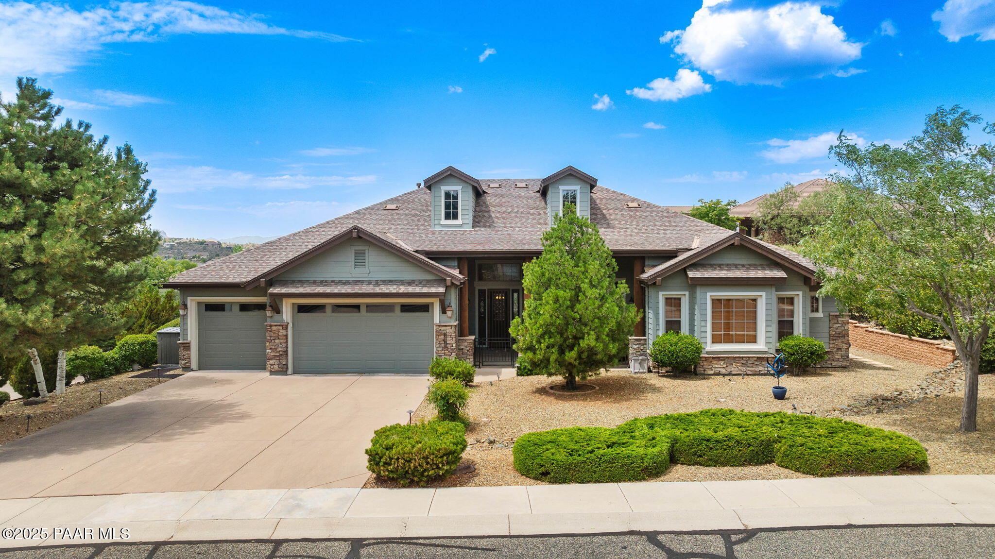 1976 Bloomingdale Drive