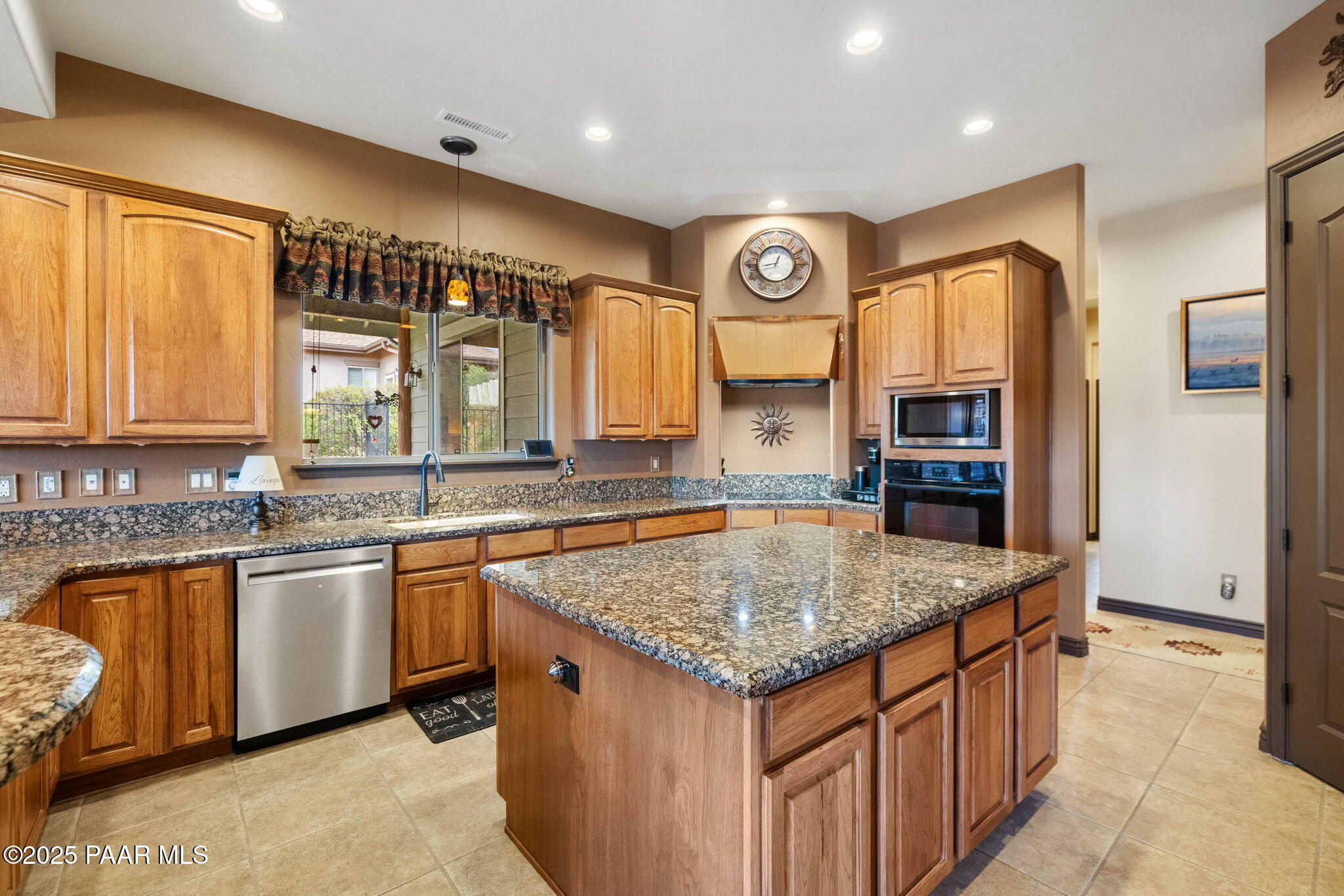 1976 Bloomingdale Drive