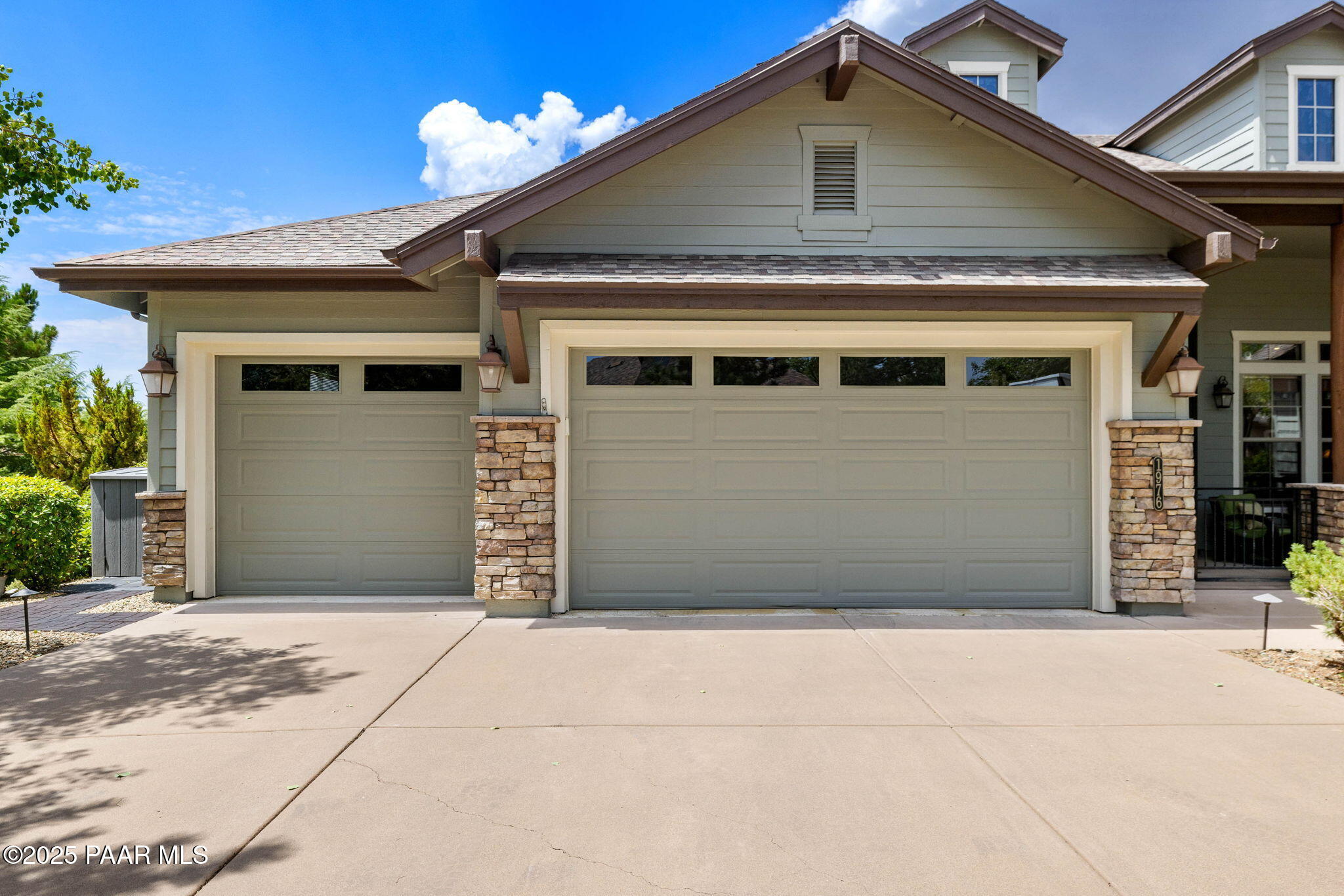 1976 Bloomingdale Drive