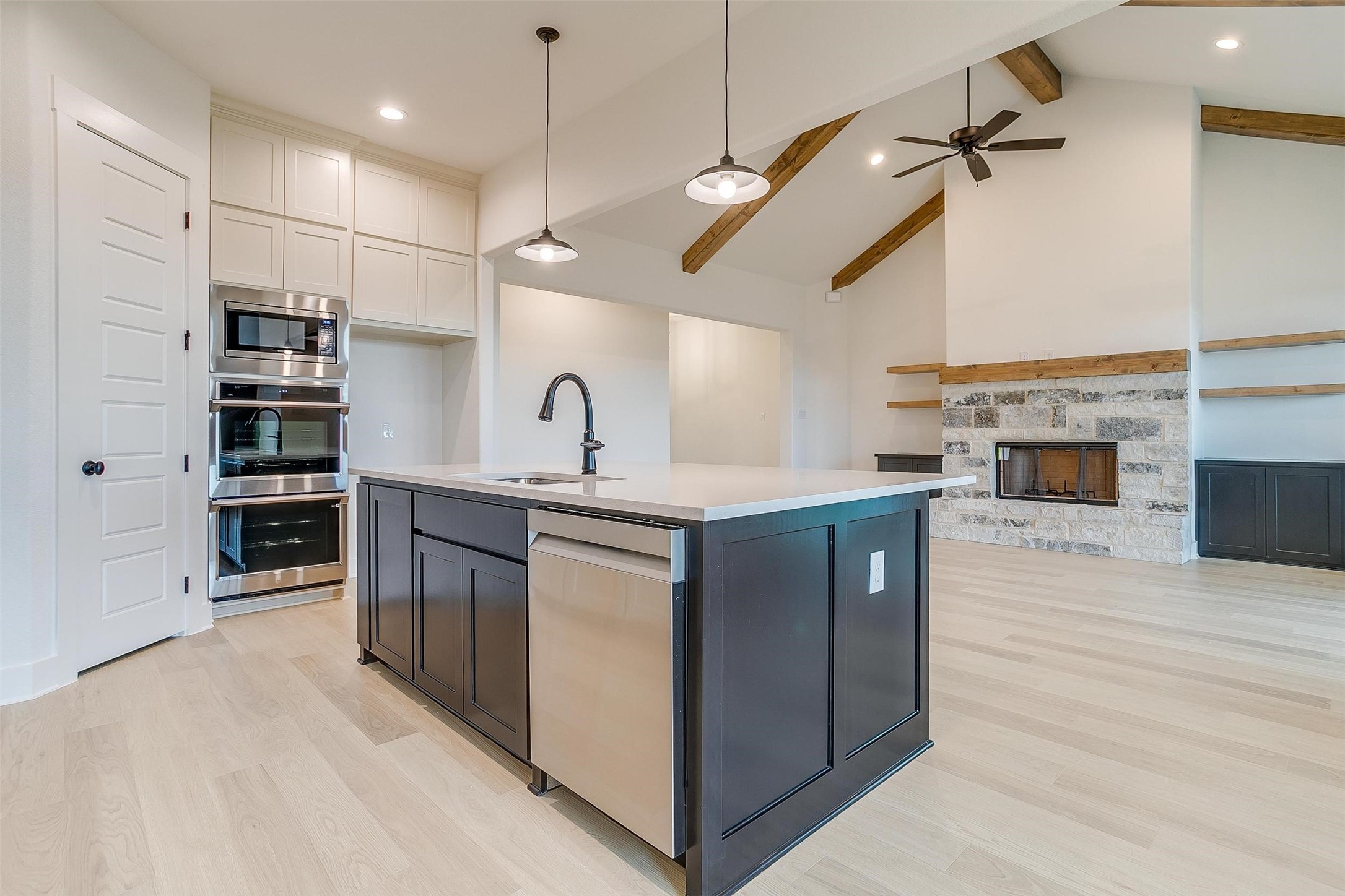 1221 Timber View Court