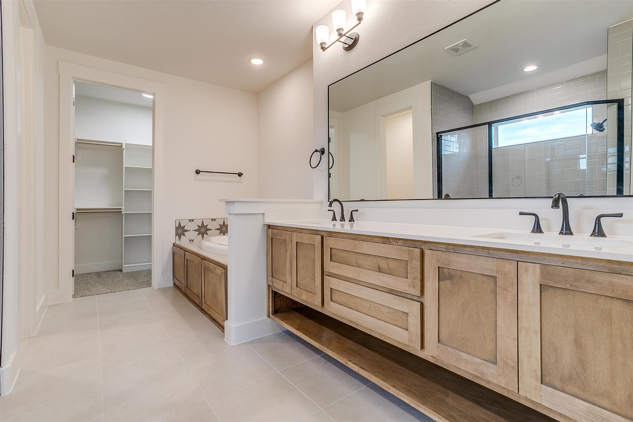 1221 Timber View Court