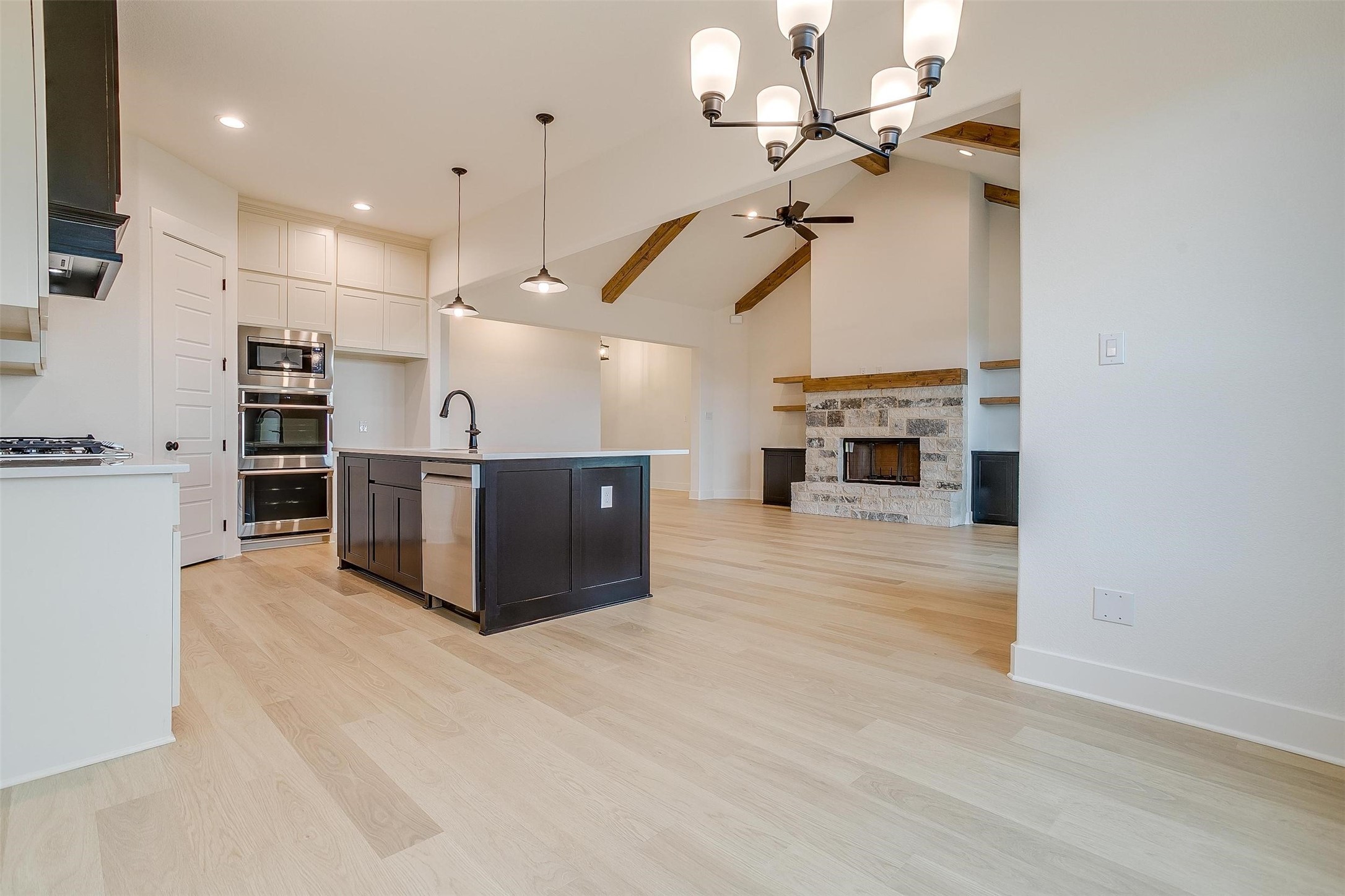 1221 Timber View Court