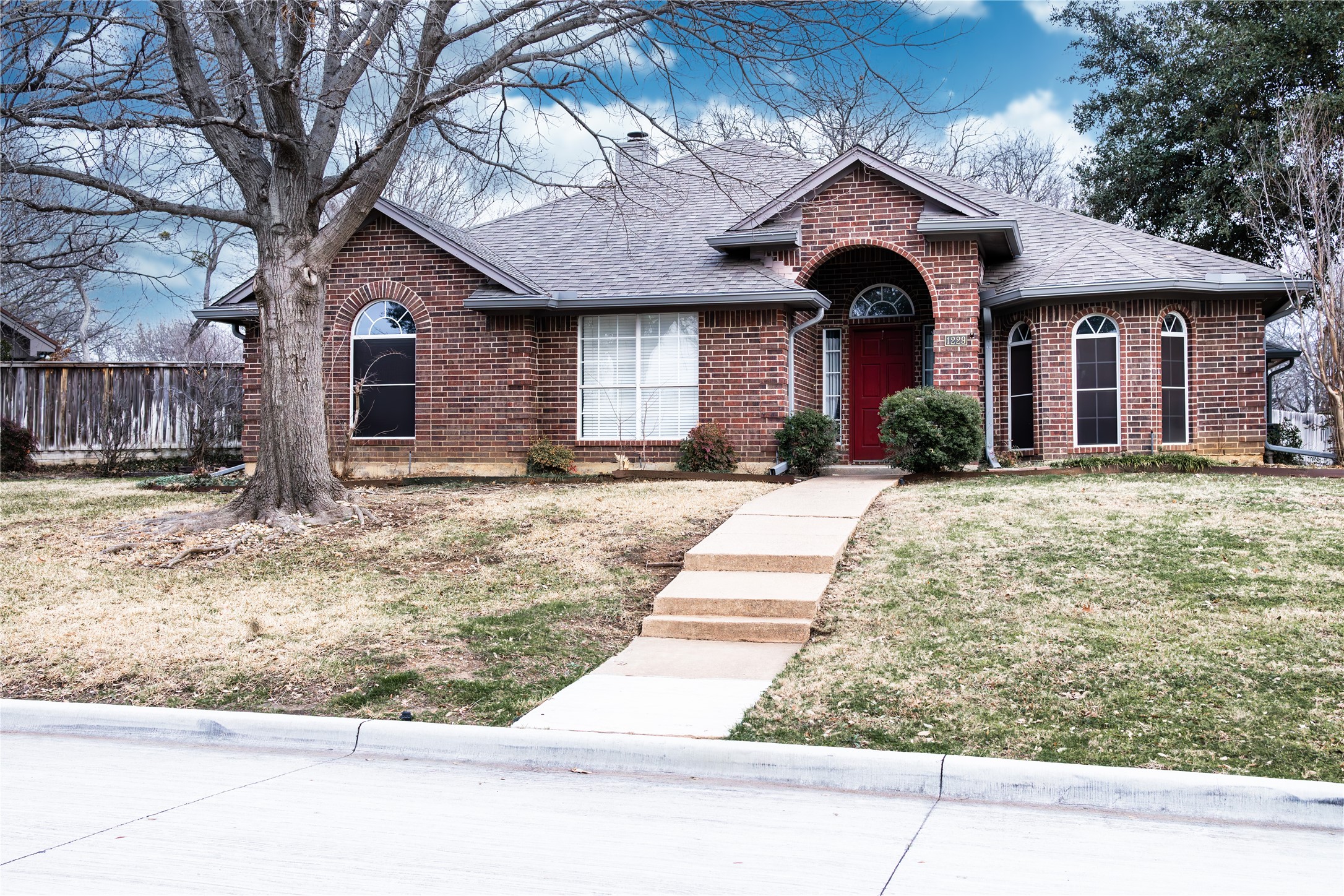 1229 Kentucky Drive