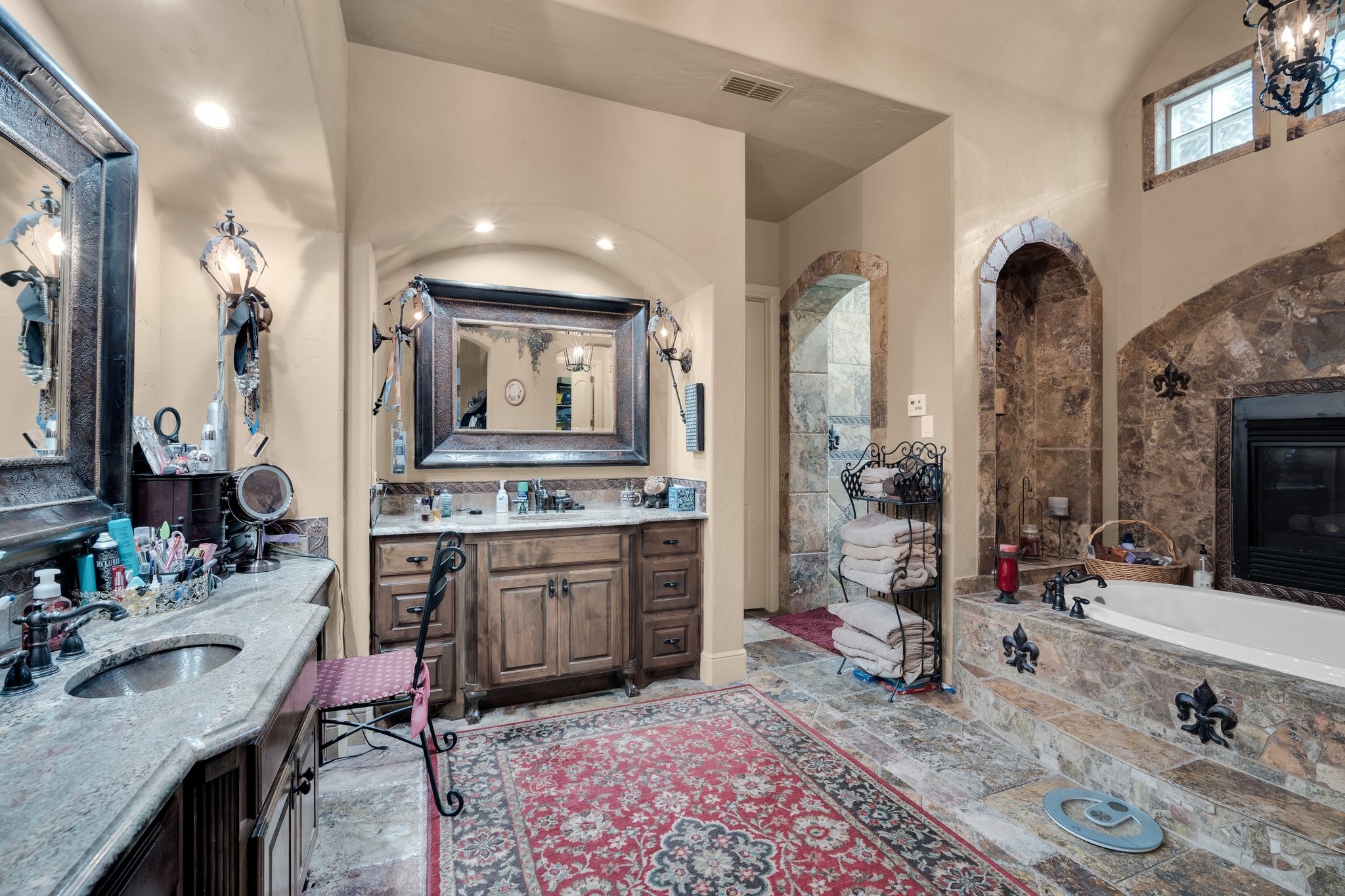 4160 Stonewood Circle