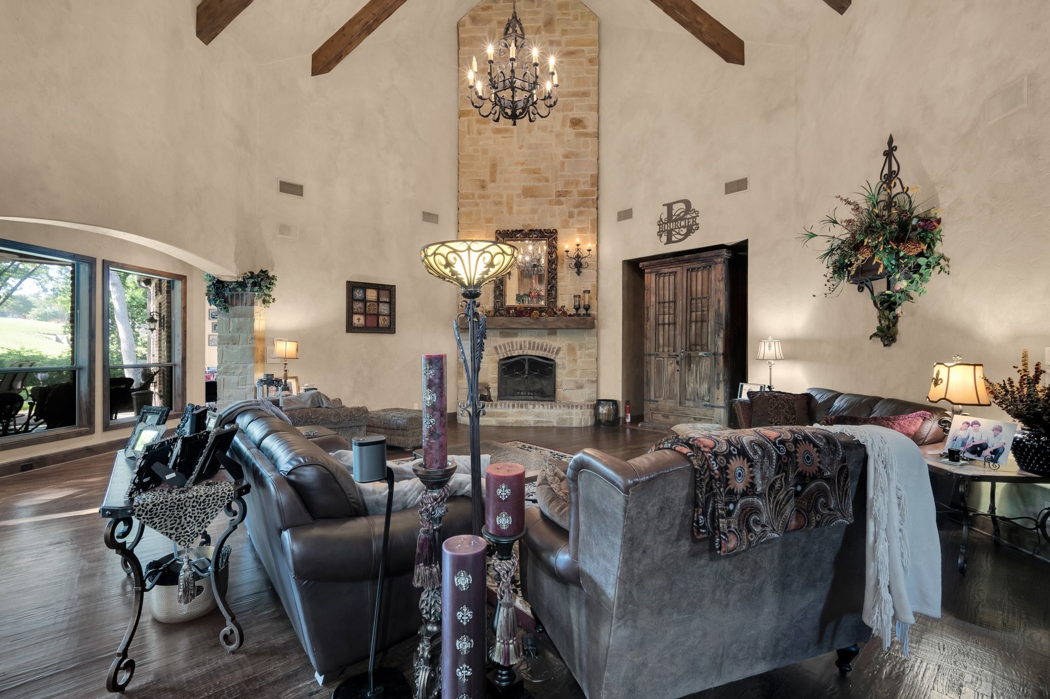 4160 Stonewood Circle