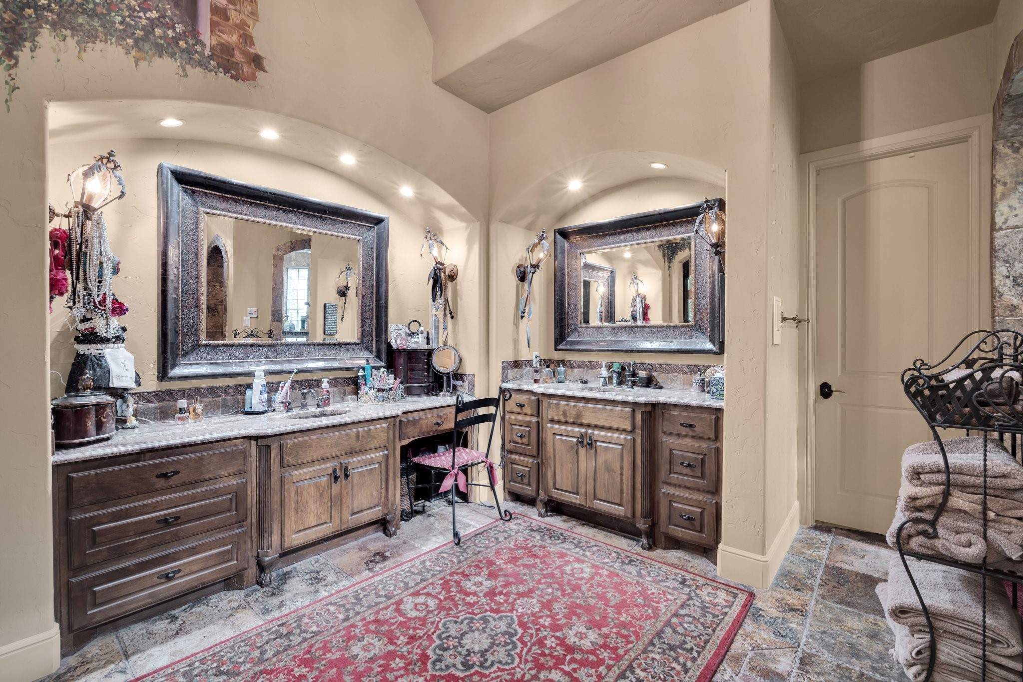 4160 Stonewood Circle