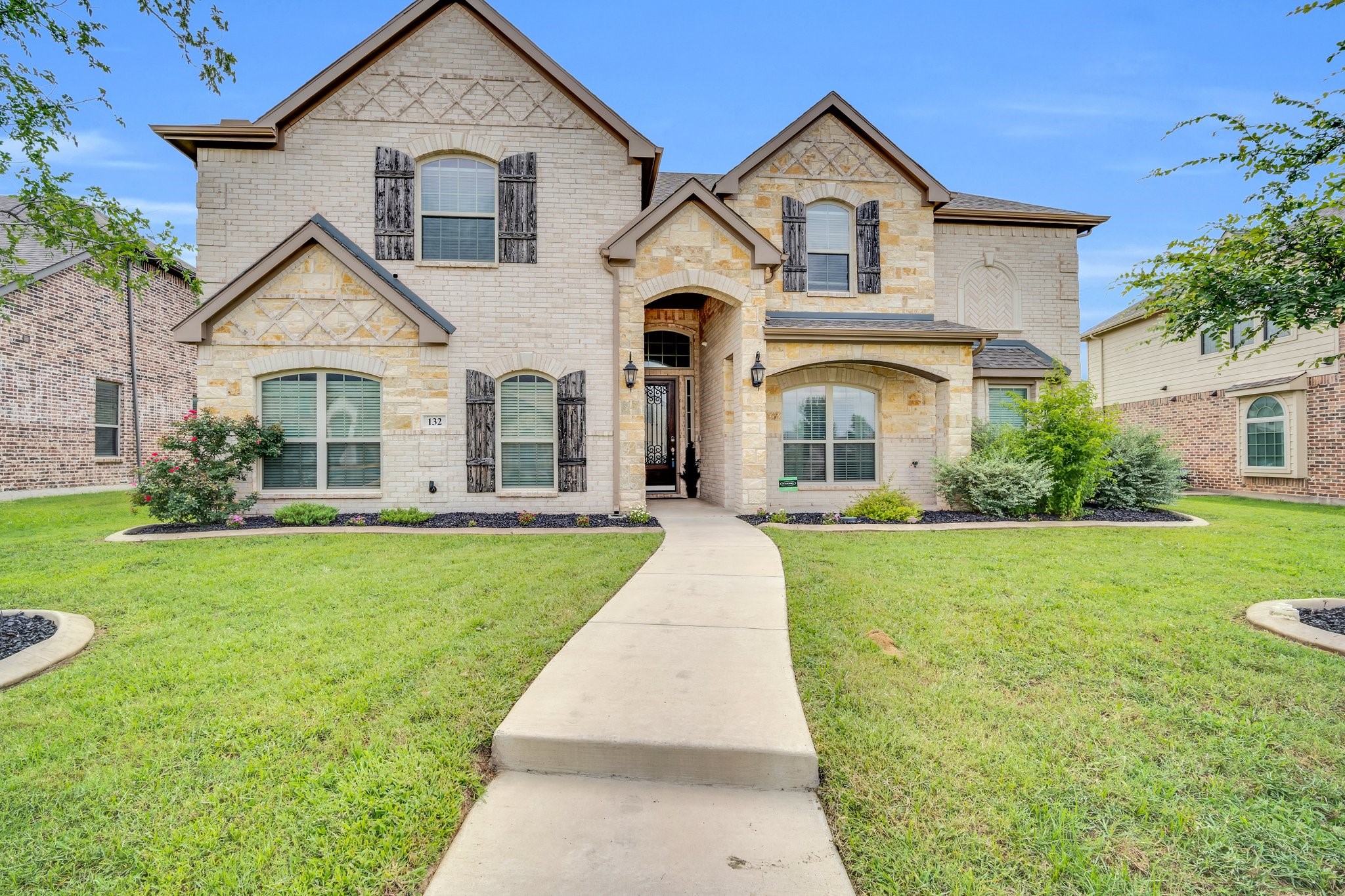 132 Pinewood Avenue