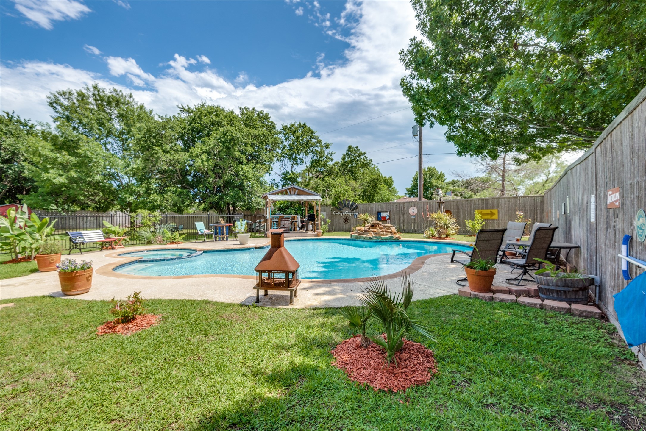 316 Clay Lane