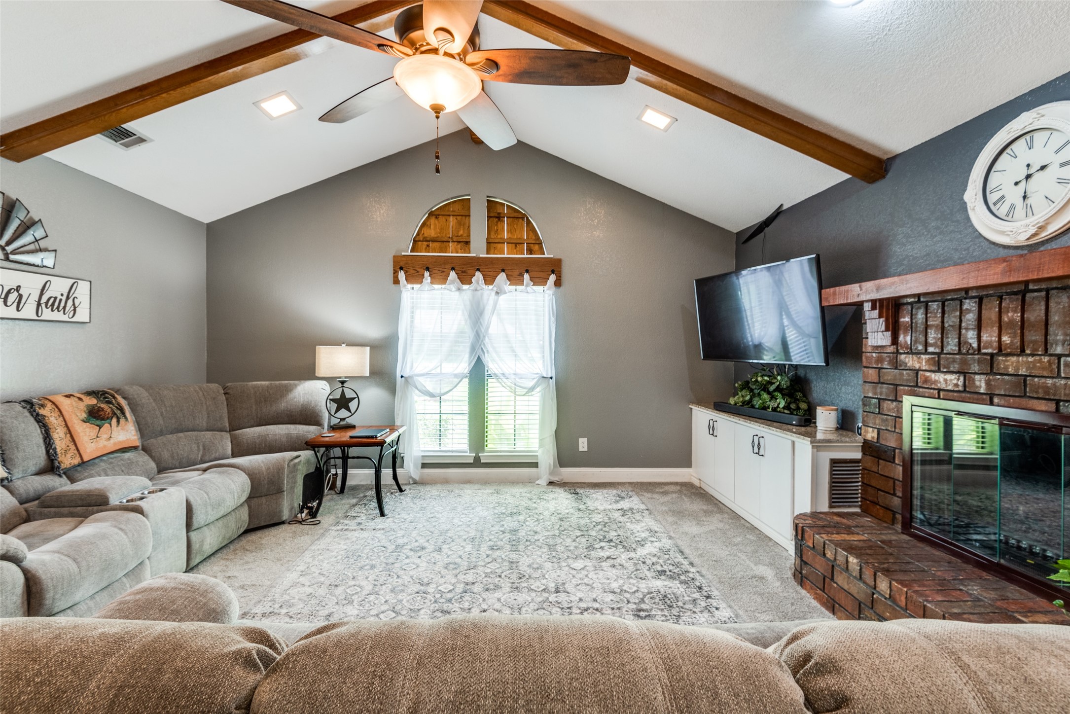 316 Clay Lane