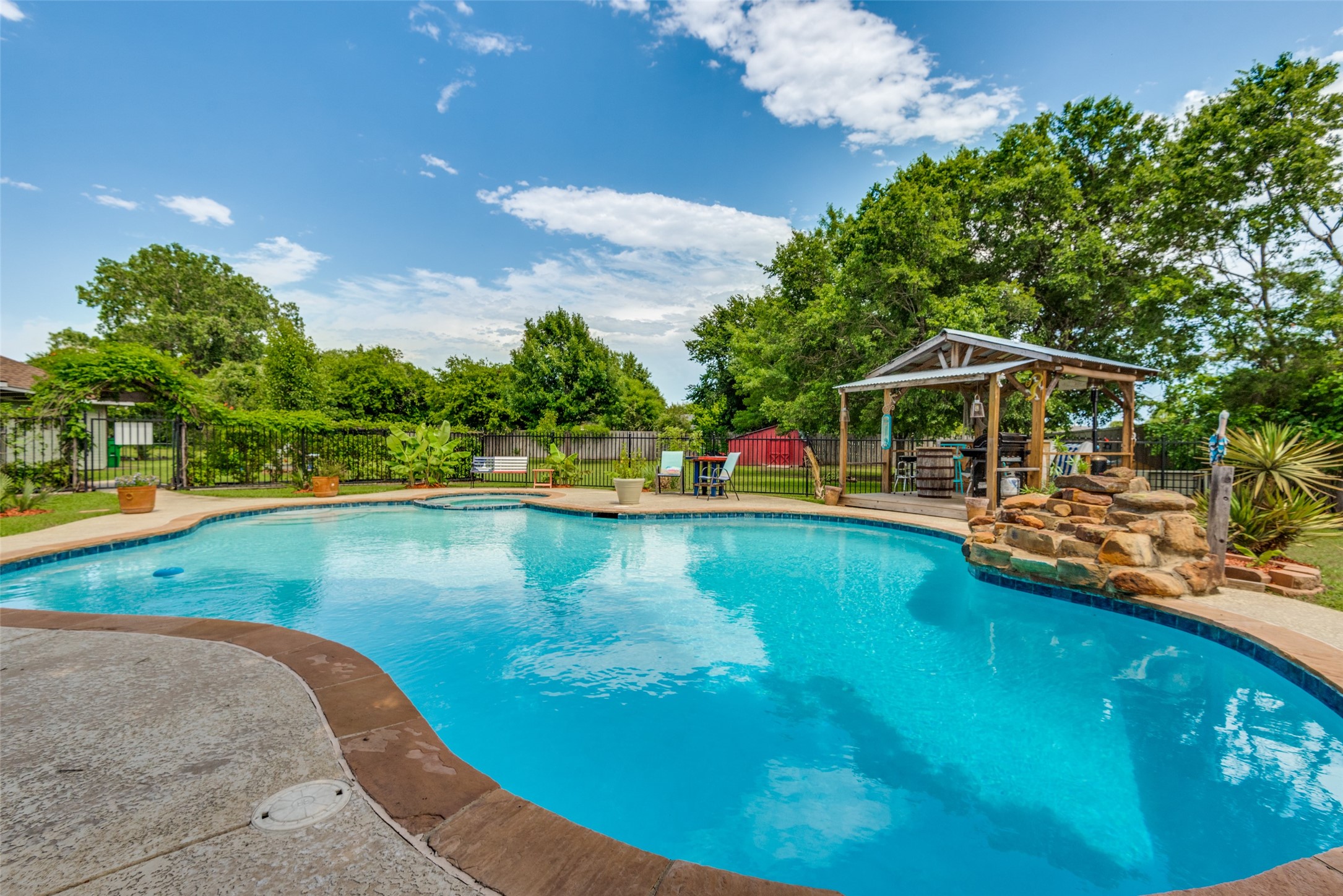 316 Clay Lane