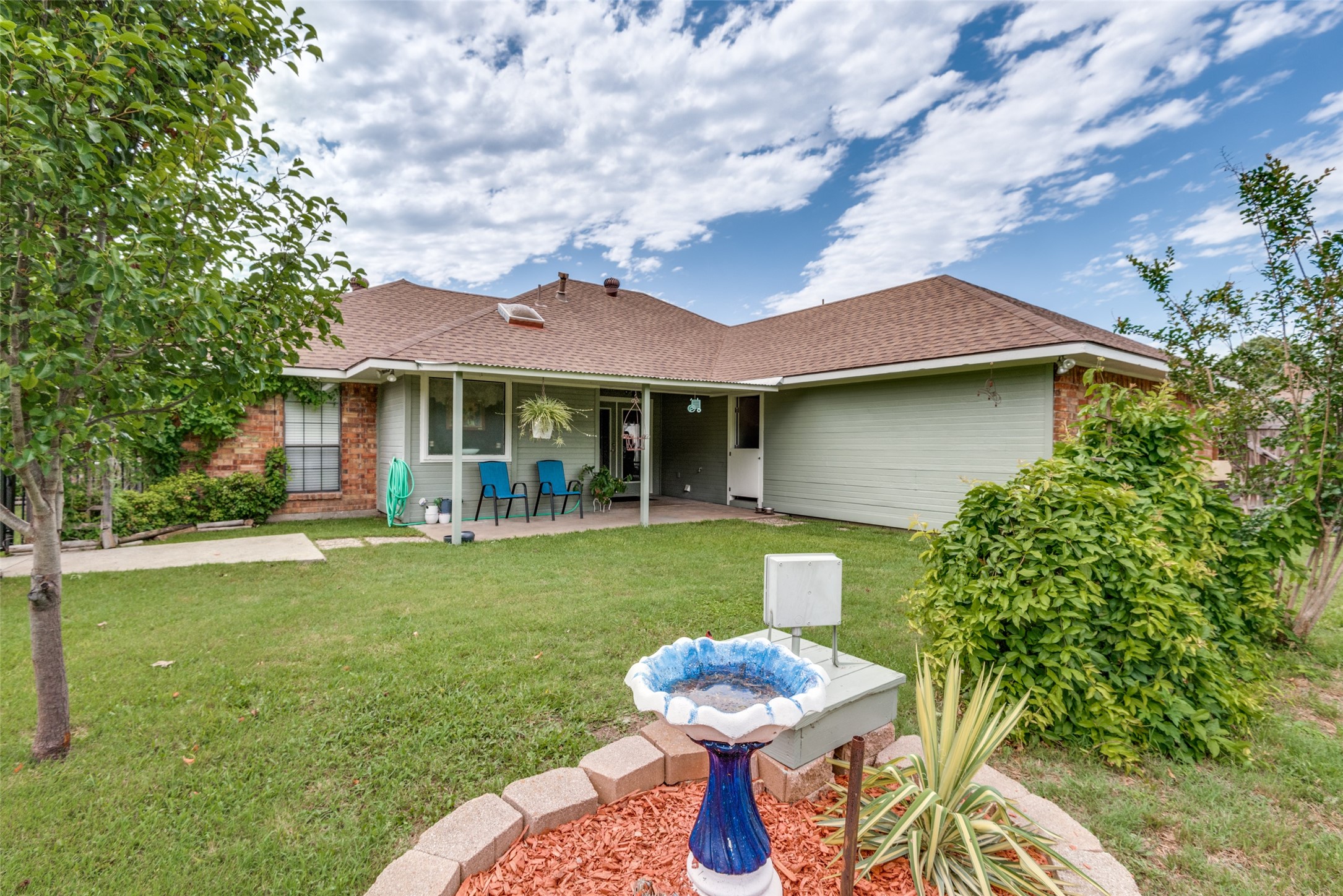 316 Clay Lane