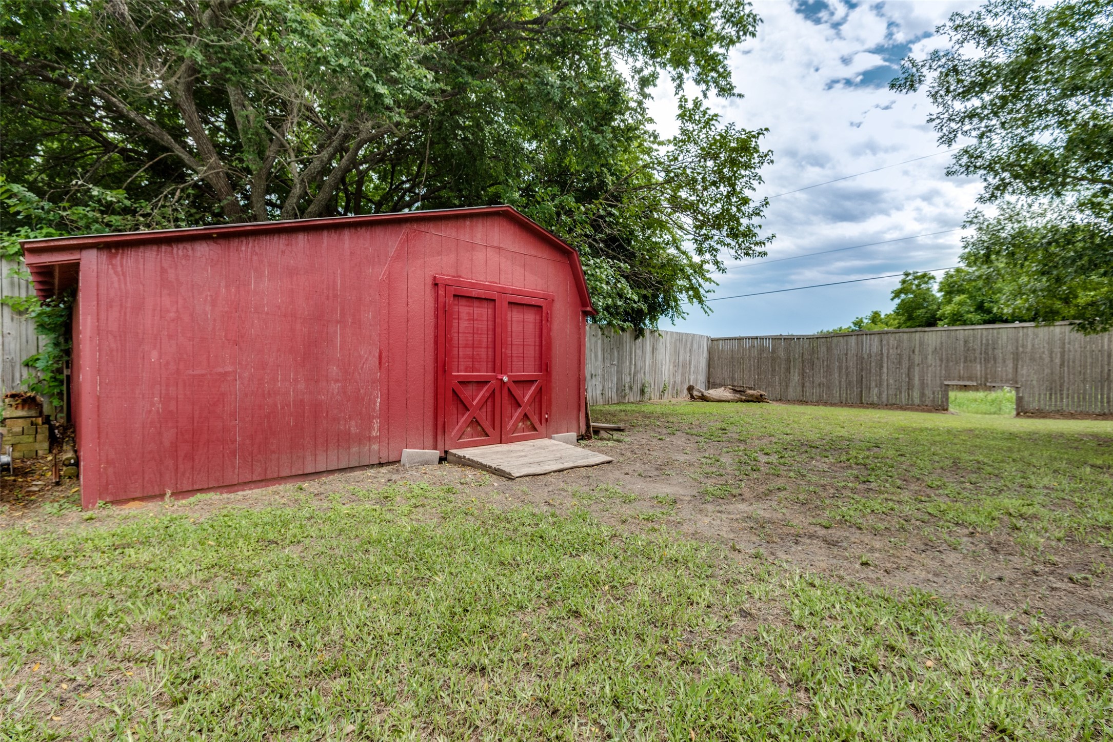 316 Clay Lane