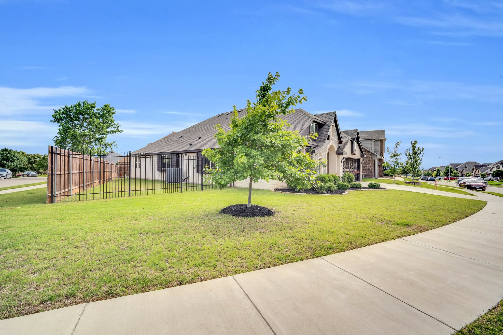 5401 Strong Stead Drive