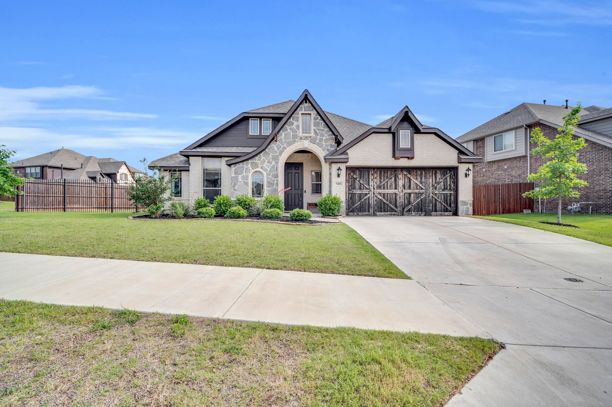 5401 Strong Stead Drive