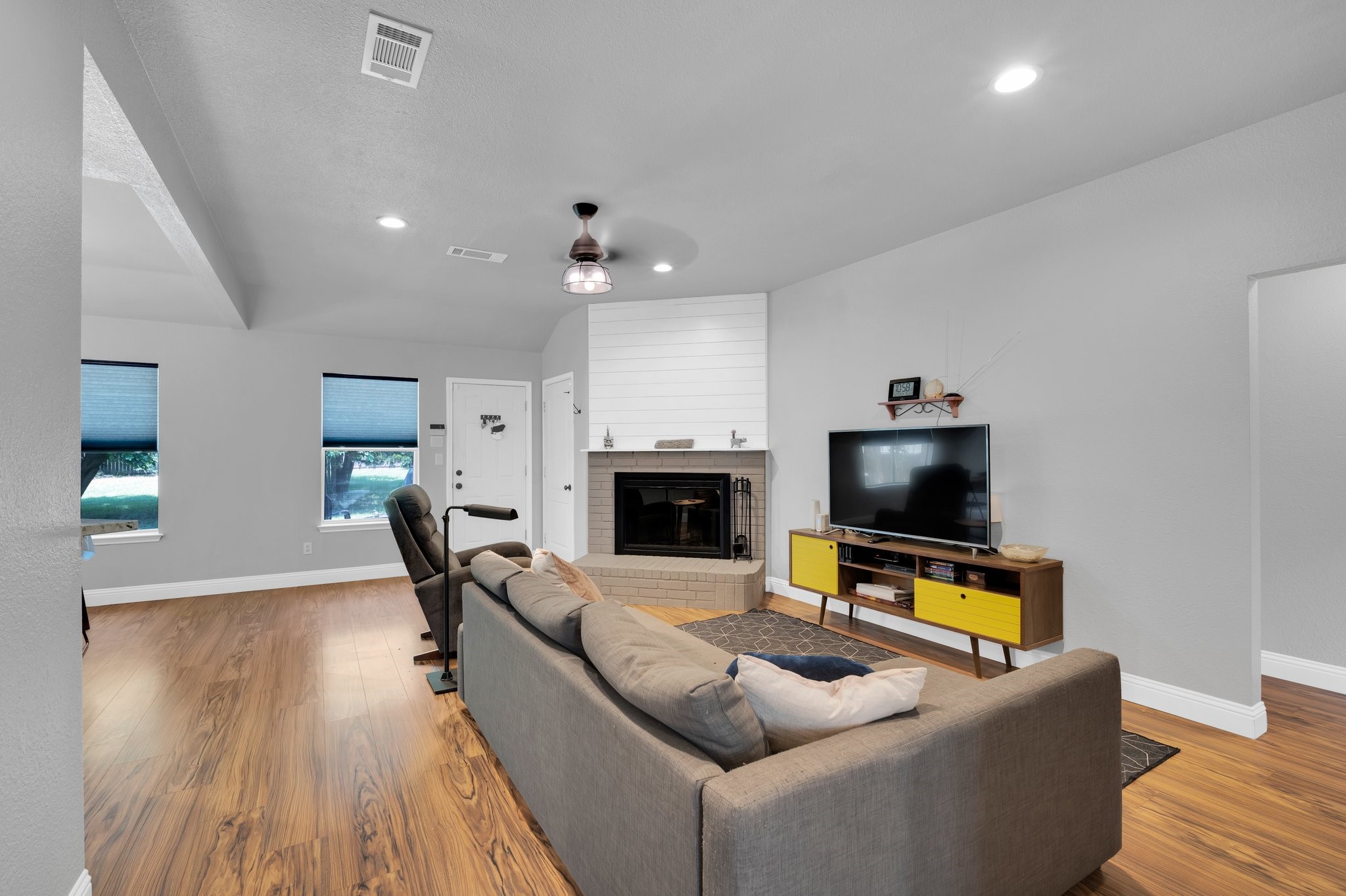 6231 Hill Drive