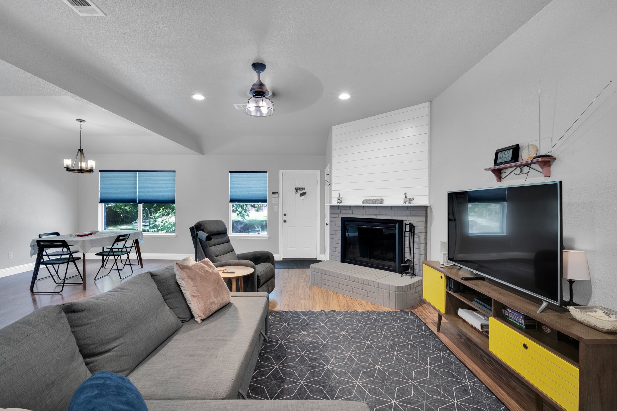 6231 Hill Drive