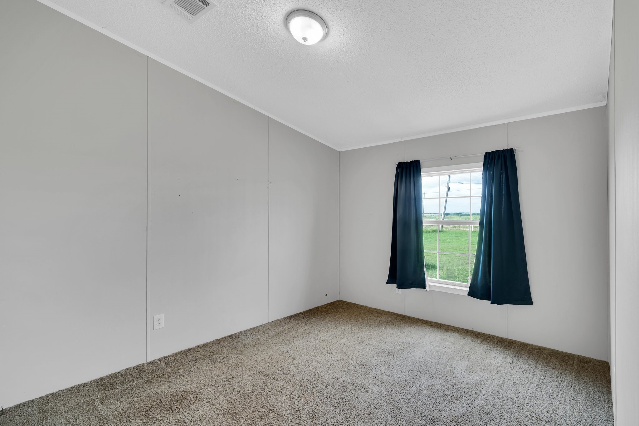 11016 S FM 157