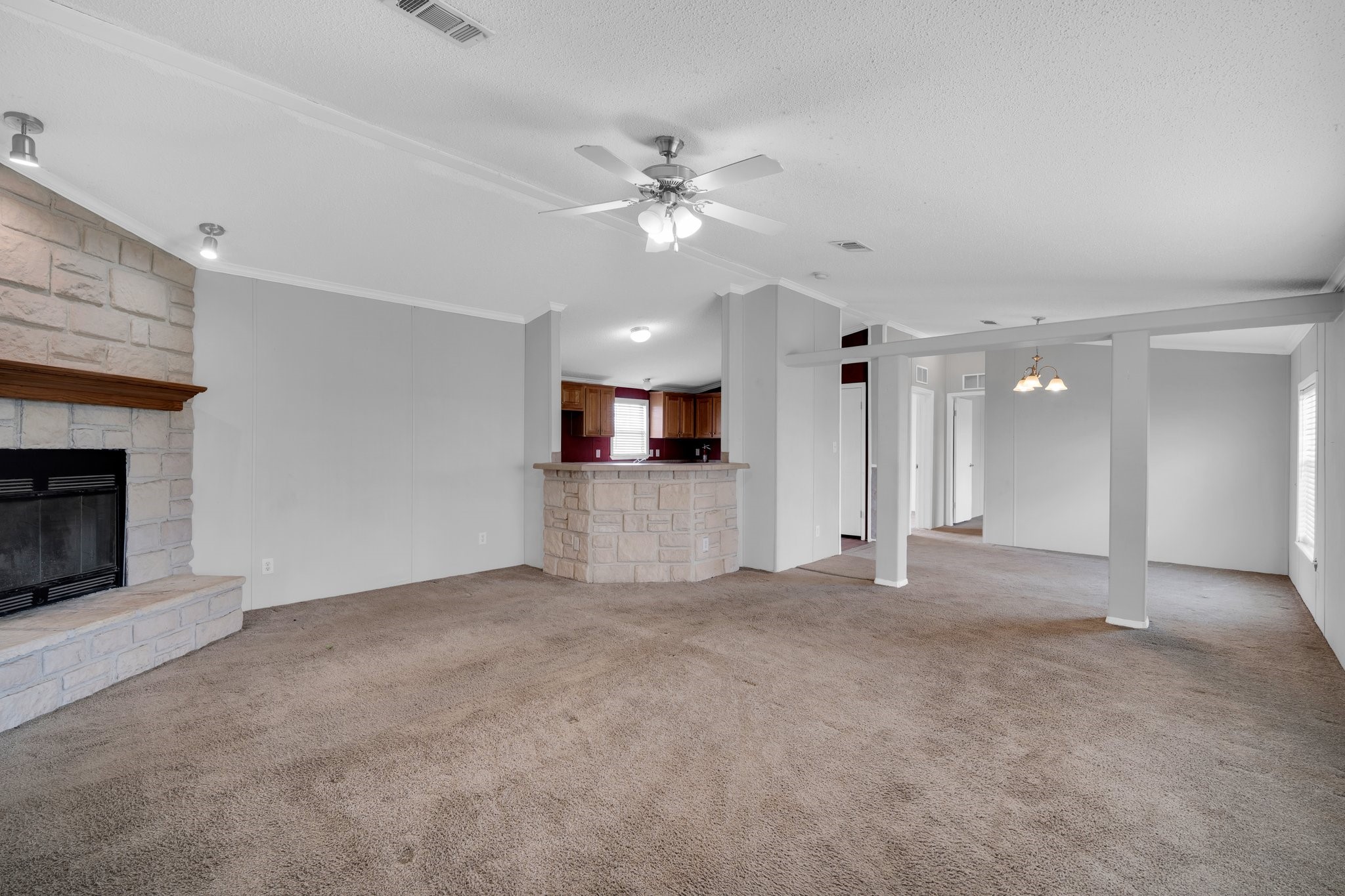 11016 S FM 157