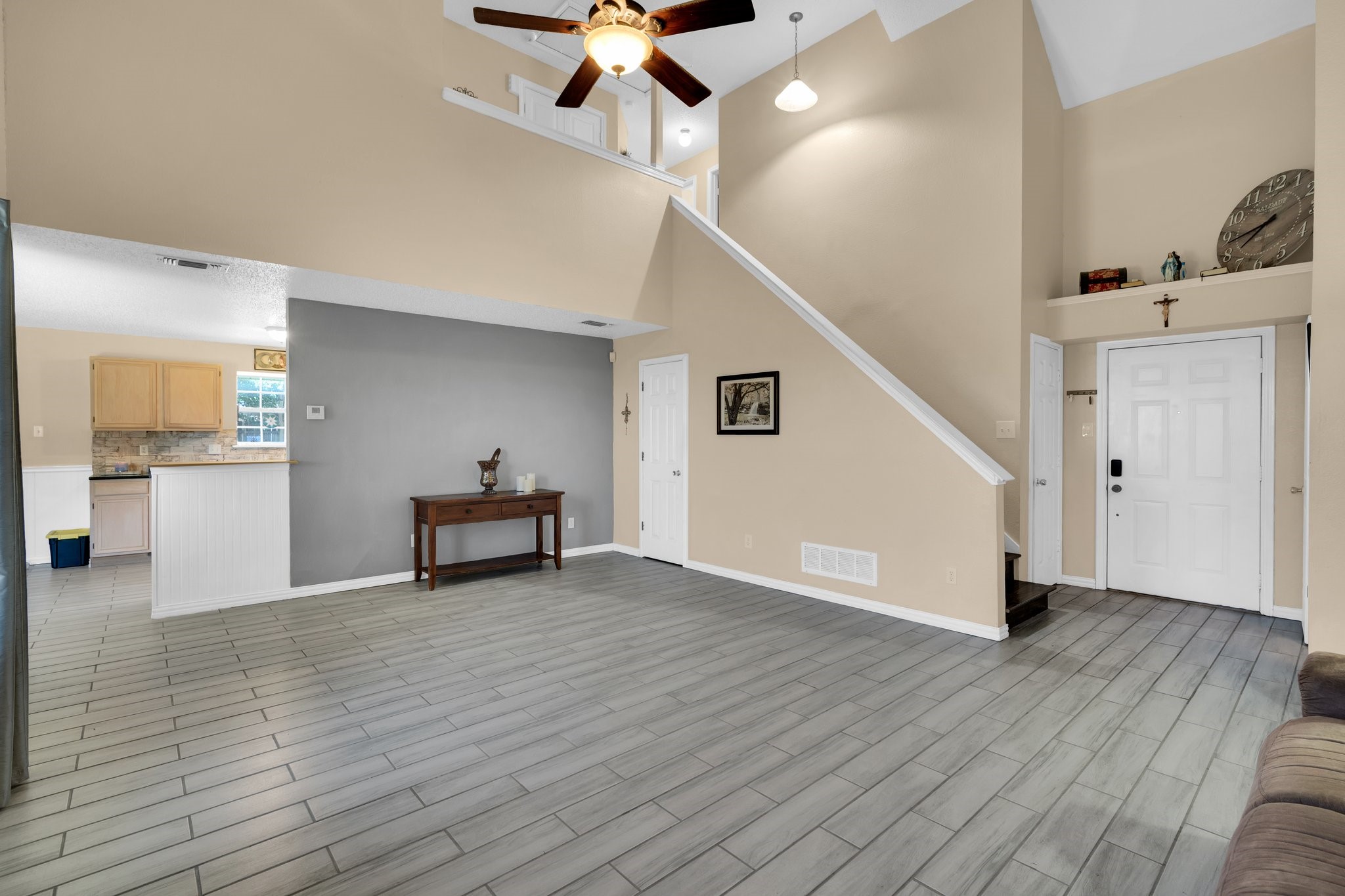 2729 Star Avenue