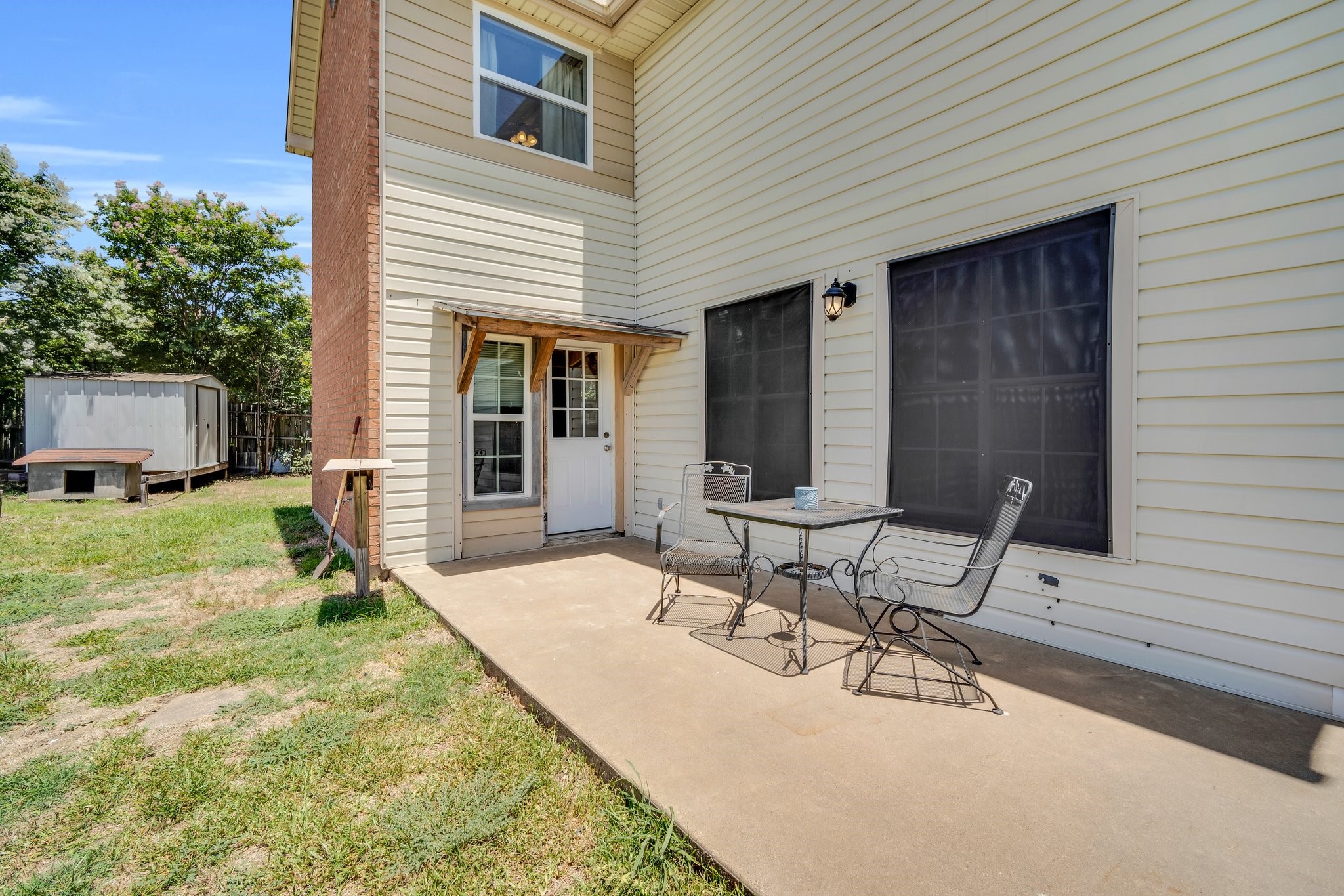 2729 Star Avenue