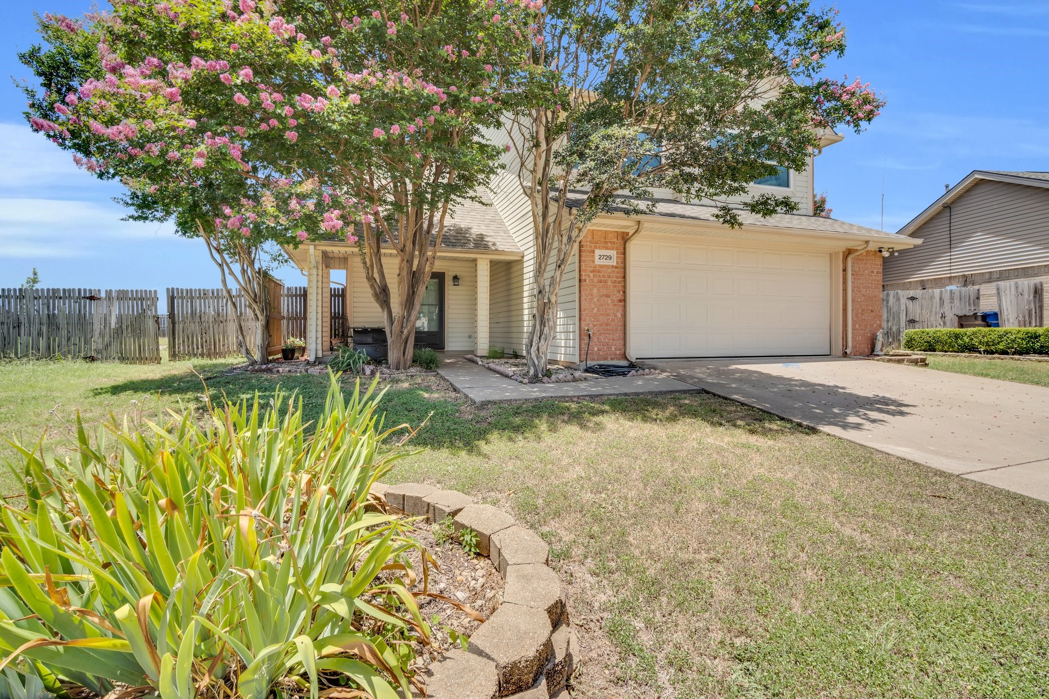 2729 Star Avenue