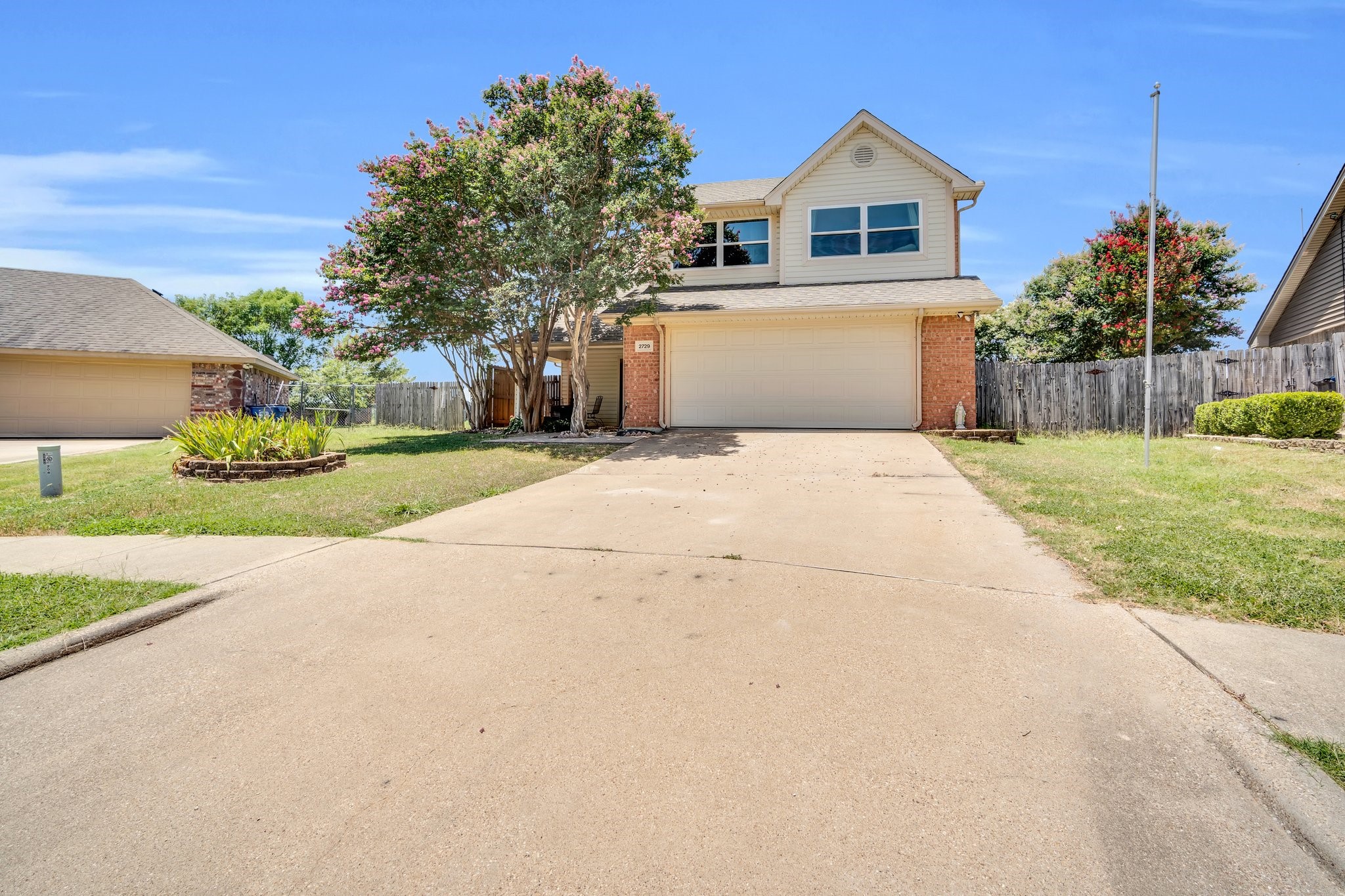 2729 Star Avenue