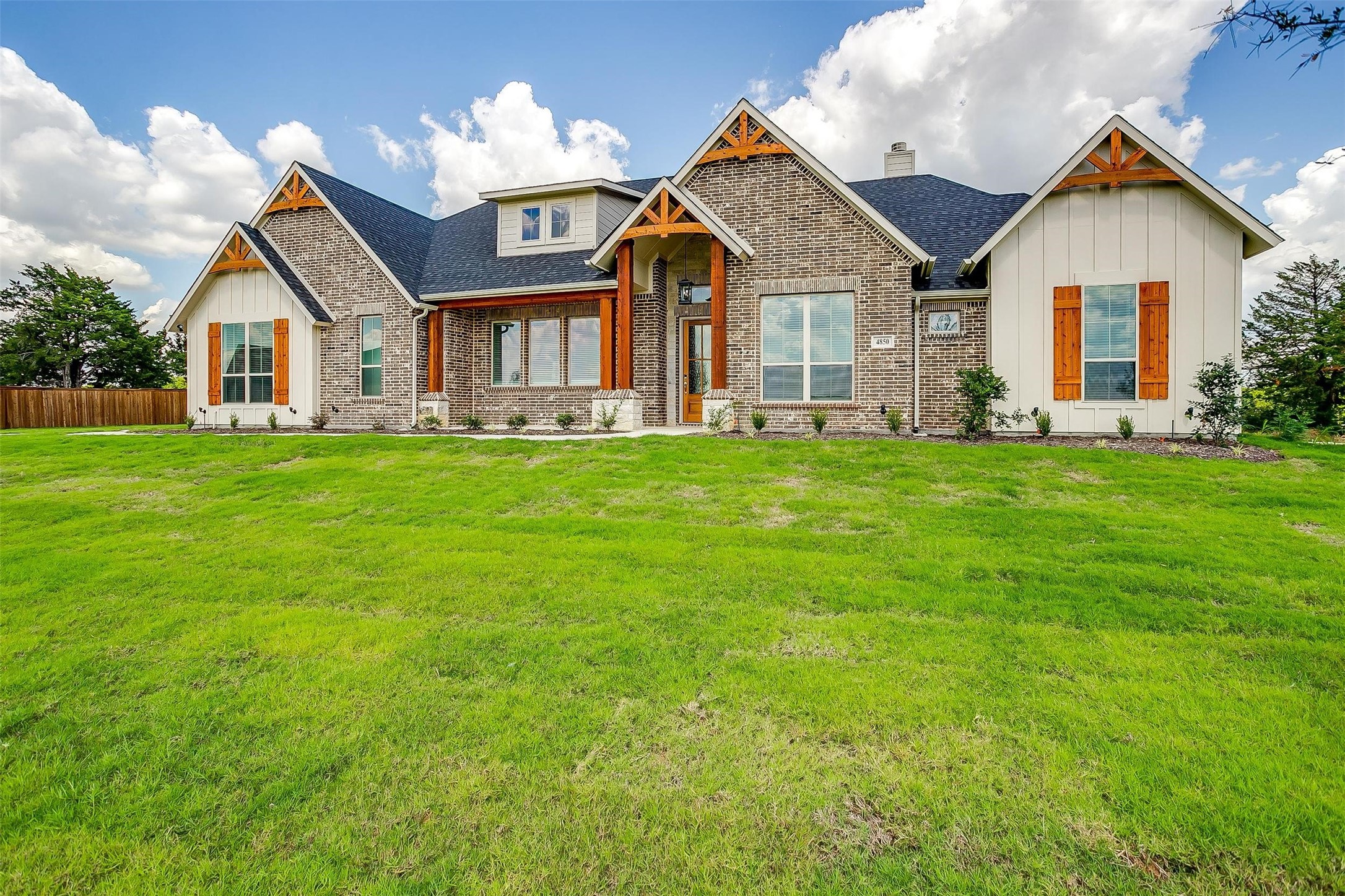 4850 Grace Ridge