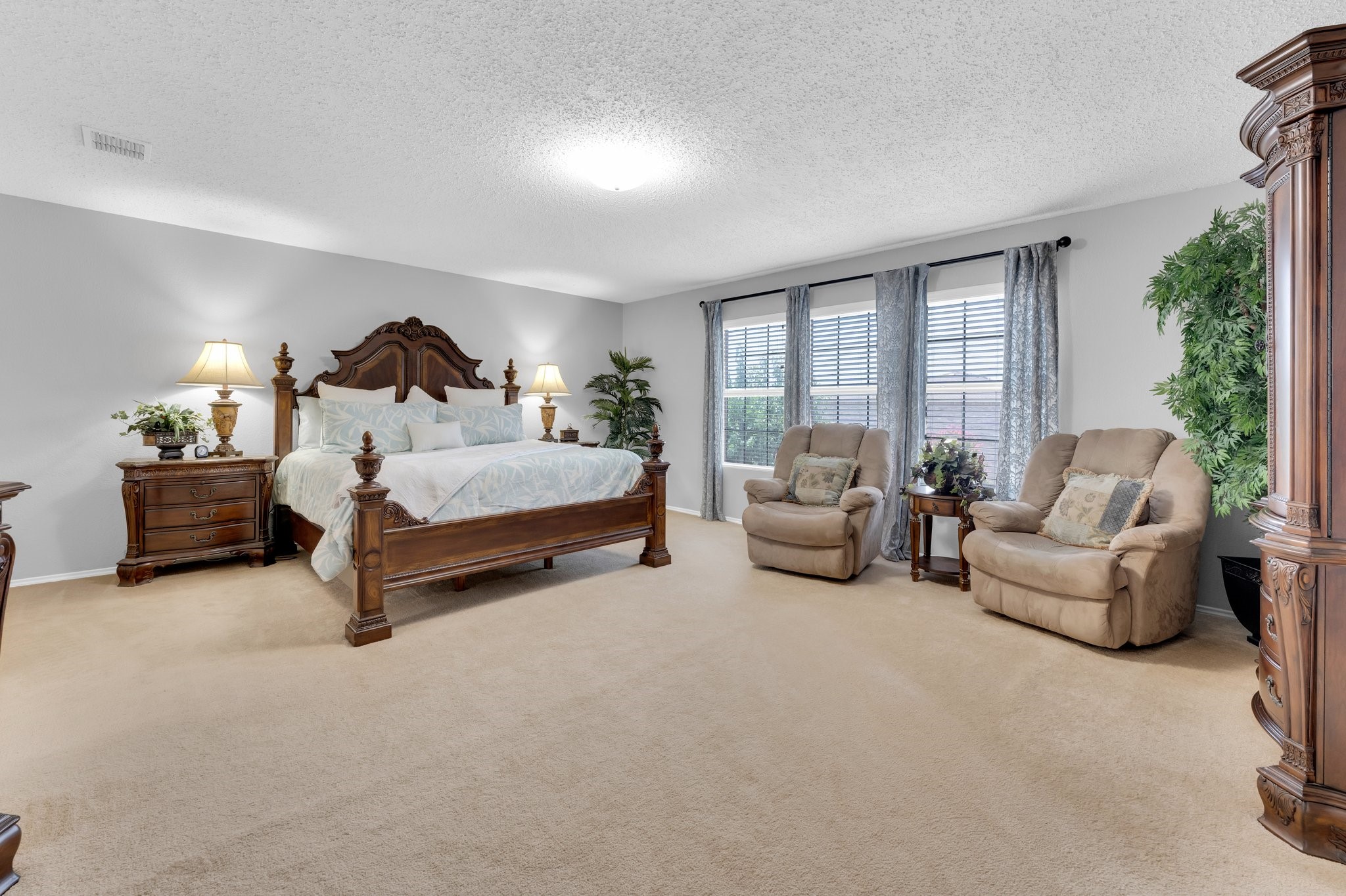 5709 Rumford Trail