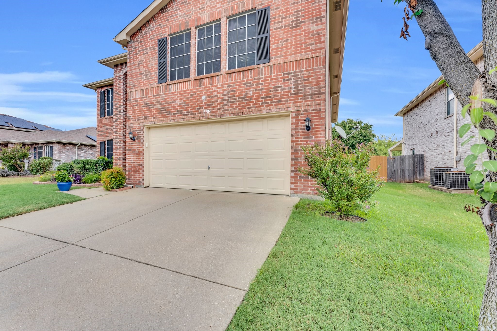 5709 Rumford Trail
