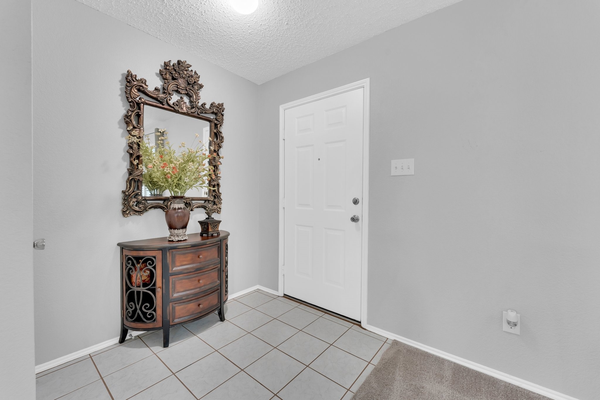 5709 Rumford Trail