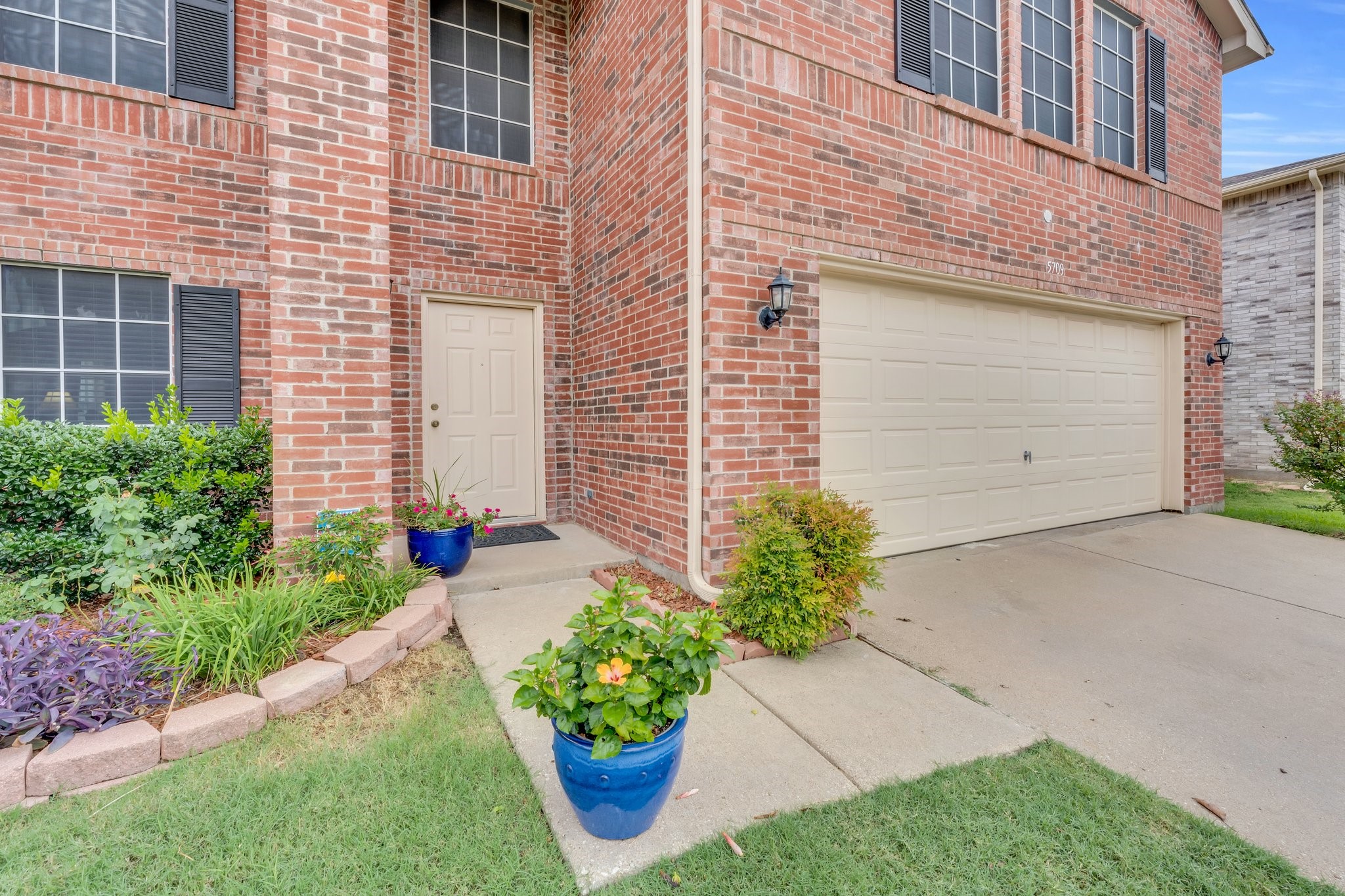 5709 Rumford Trail