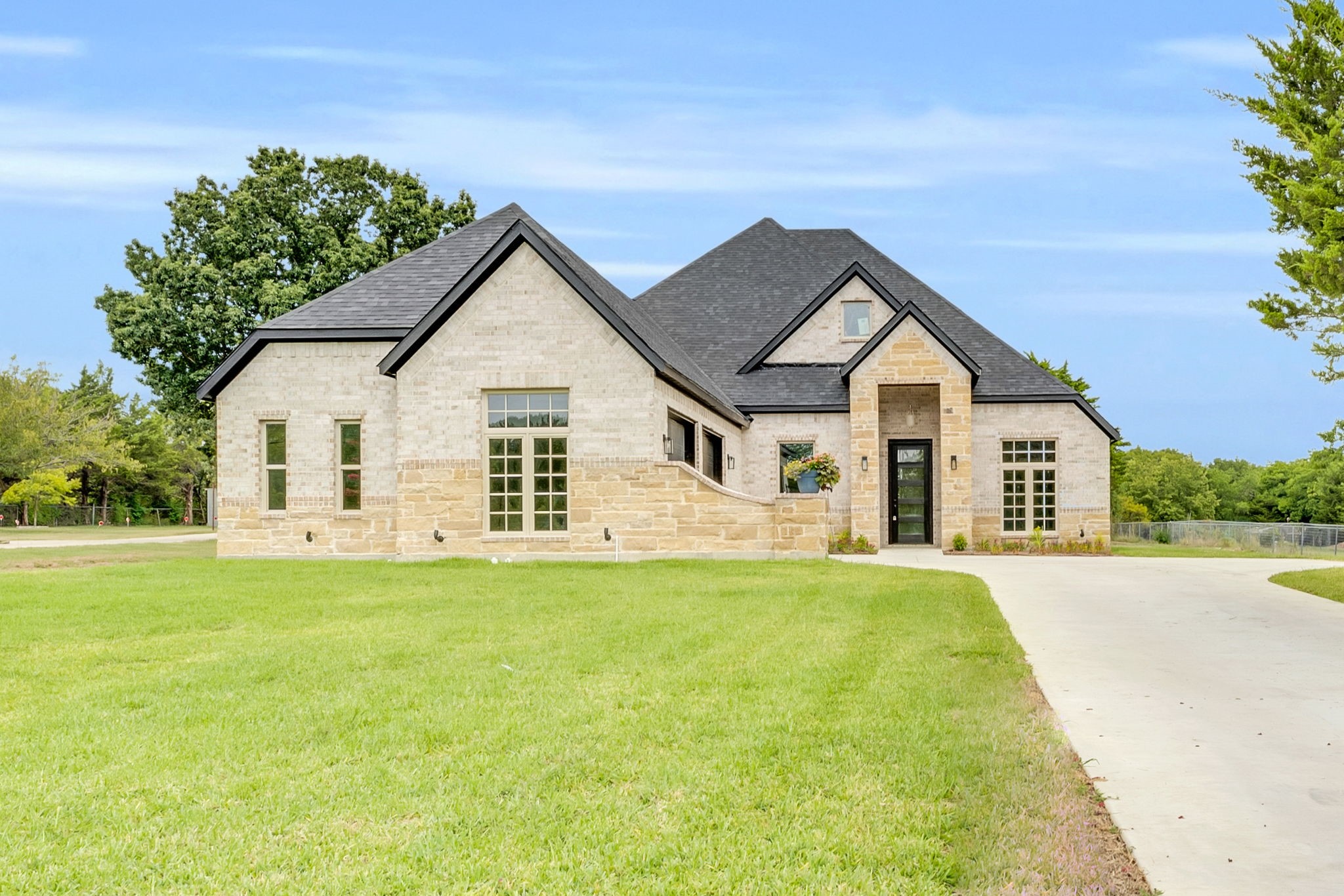 1125 Silver Creek Drive