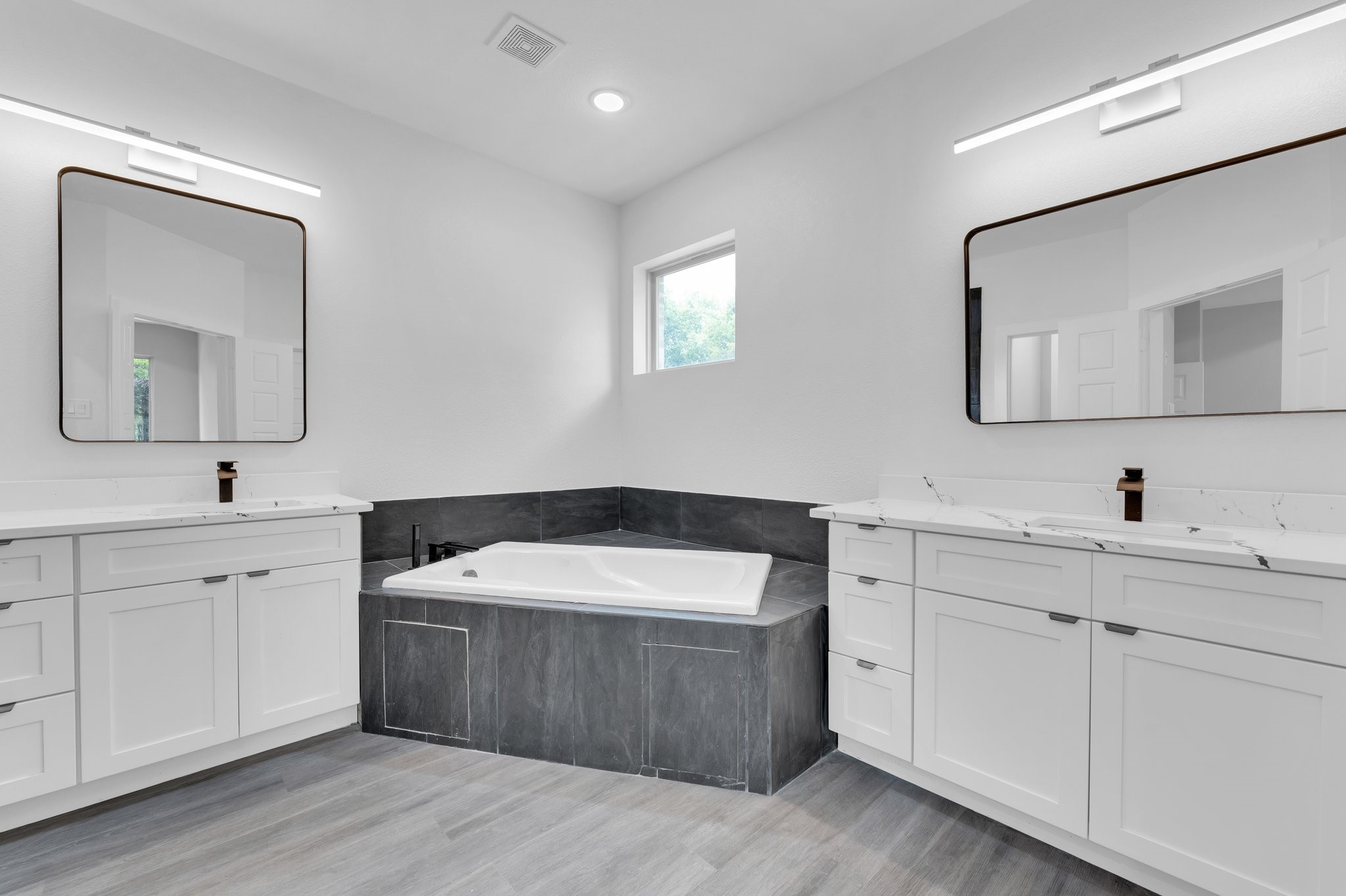 1125 Silver Creek Drive