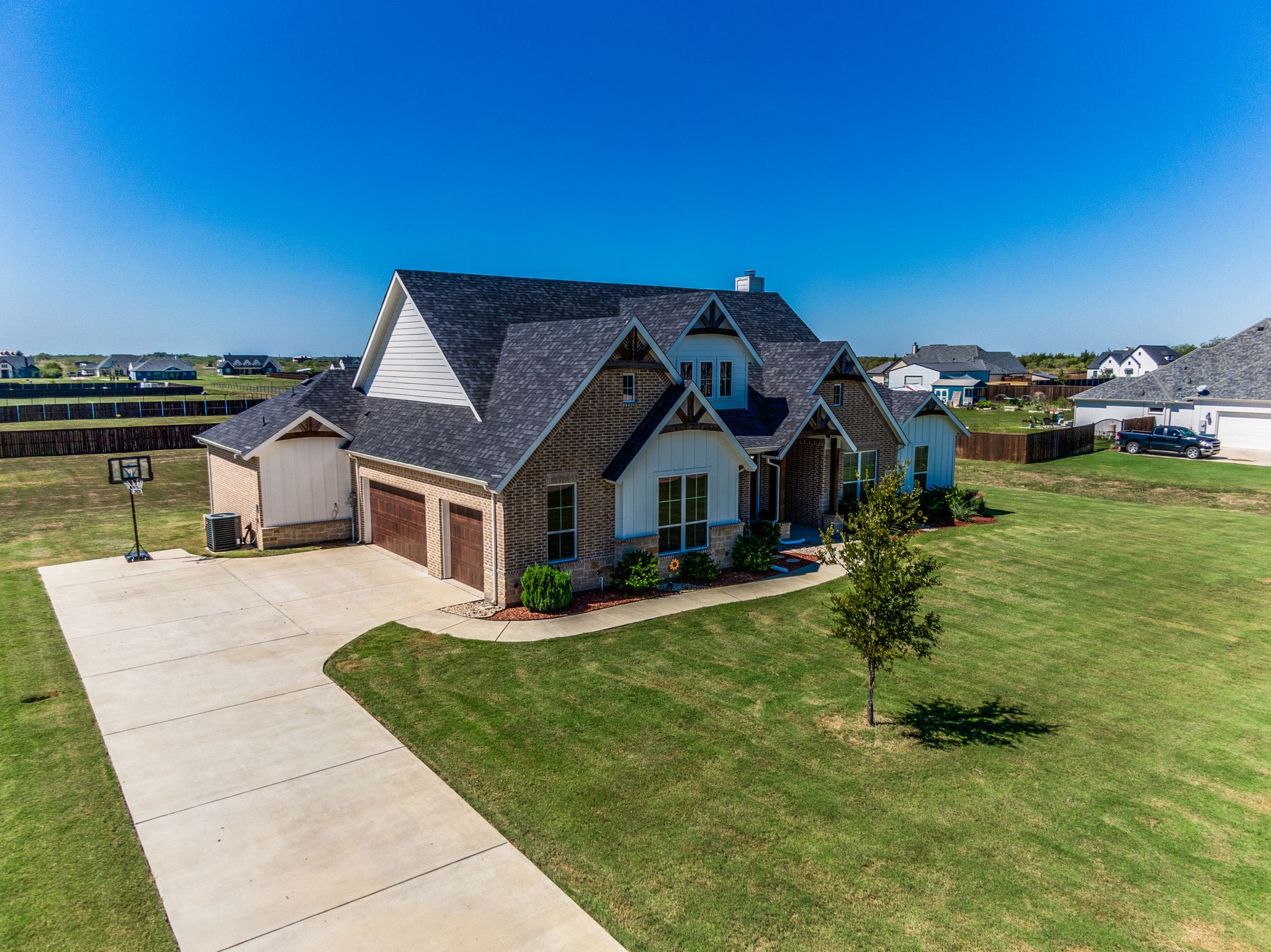 821 Prairie Falcon Glen