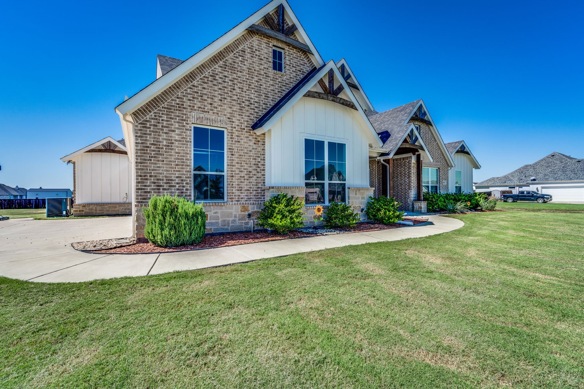 821 Prairie Falcon Glen