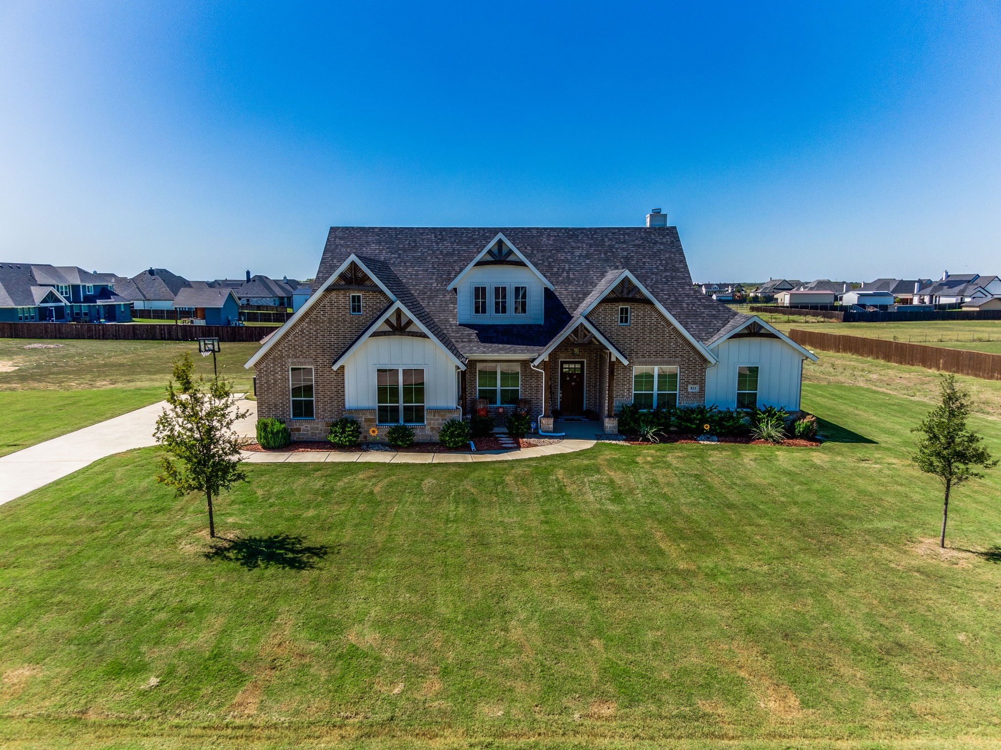 821 Prairie Falcon Glen