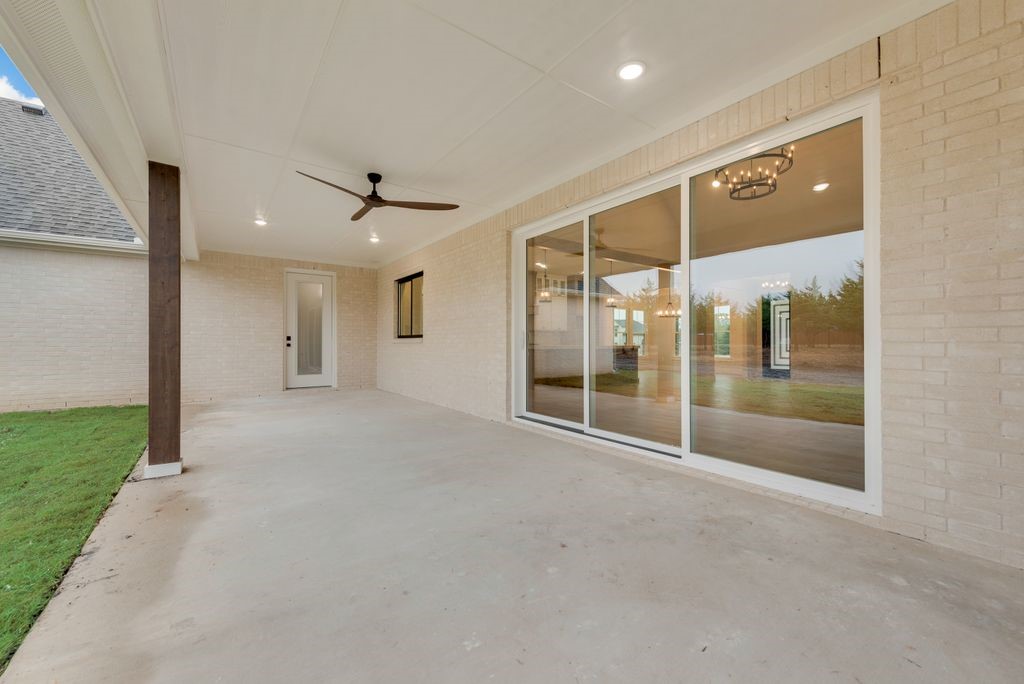 3051 Glen Oaks Drive