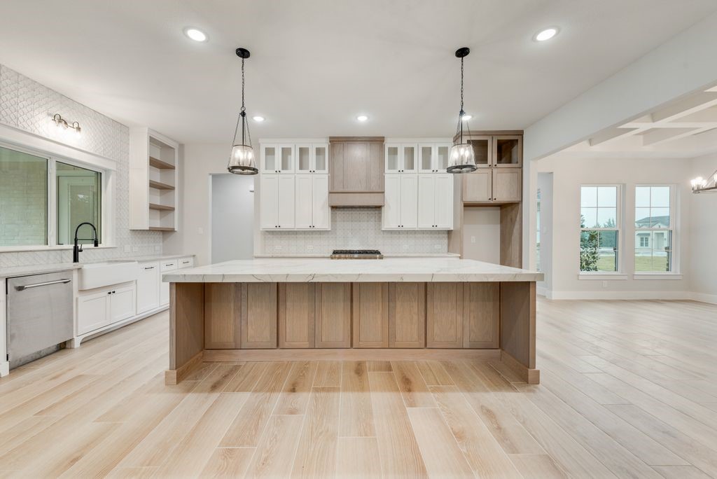 3051 Glen Oaks Drive