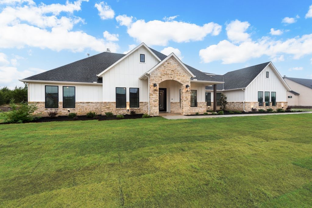3051 Glen Oaks Drive