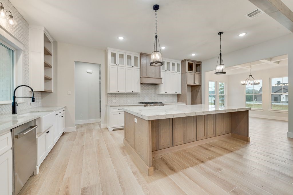 3051 Glen Oaks Drive