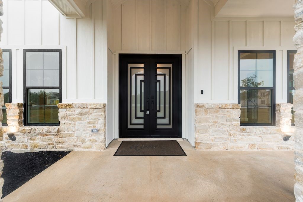 3051 Glen Oaks Drive
