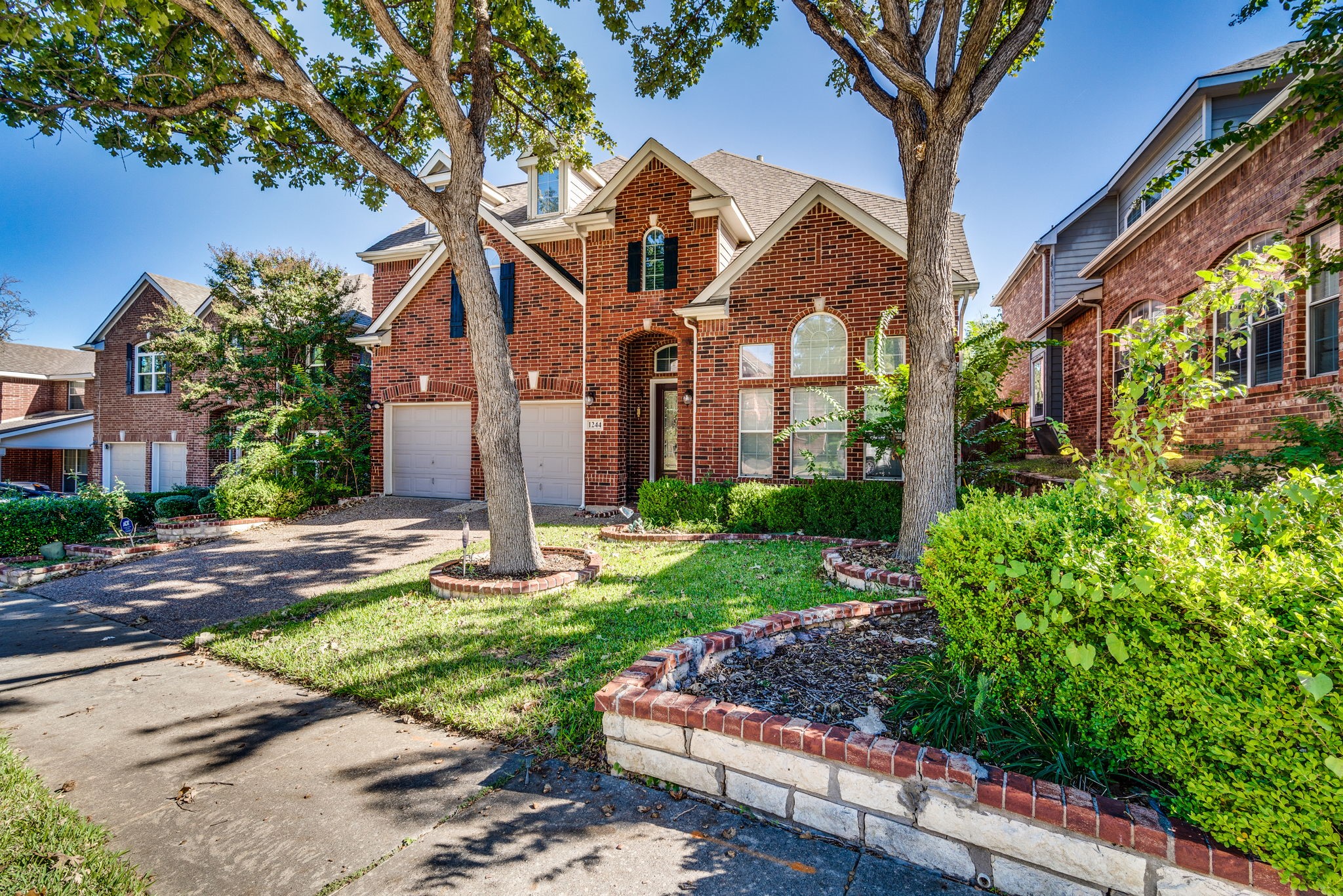 1244 Tioga Drive