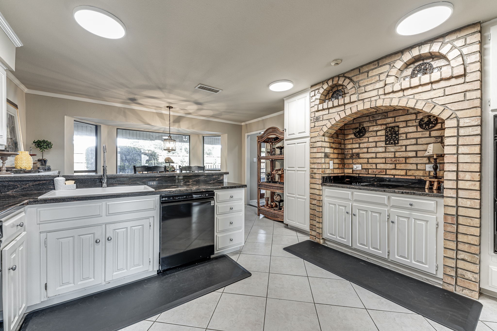 2115 Wimbledon Drive
