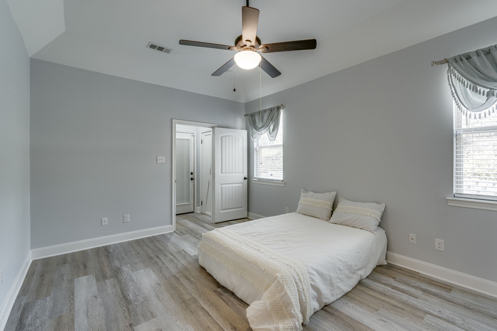 705 Green Acres Lane