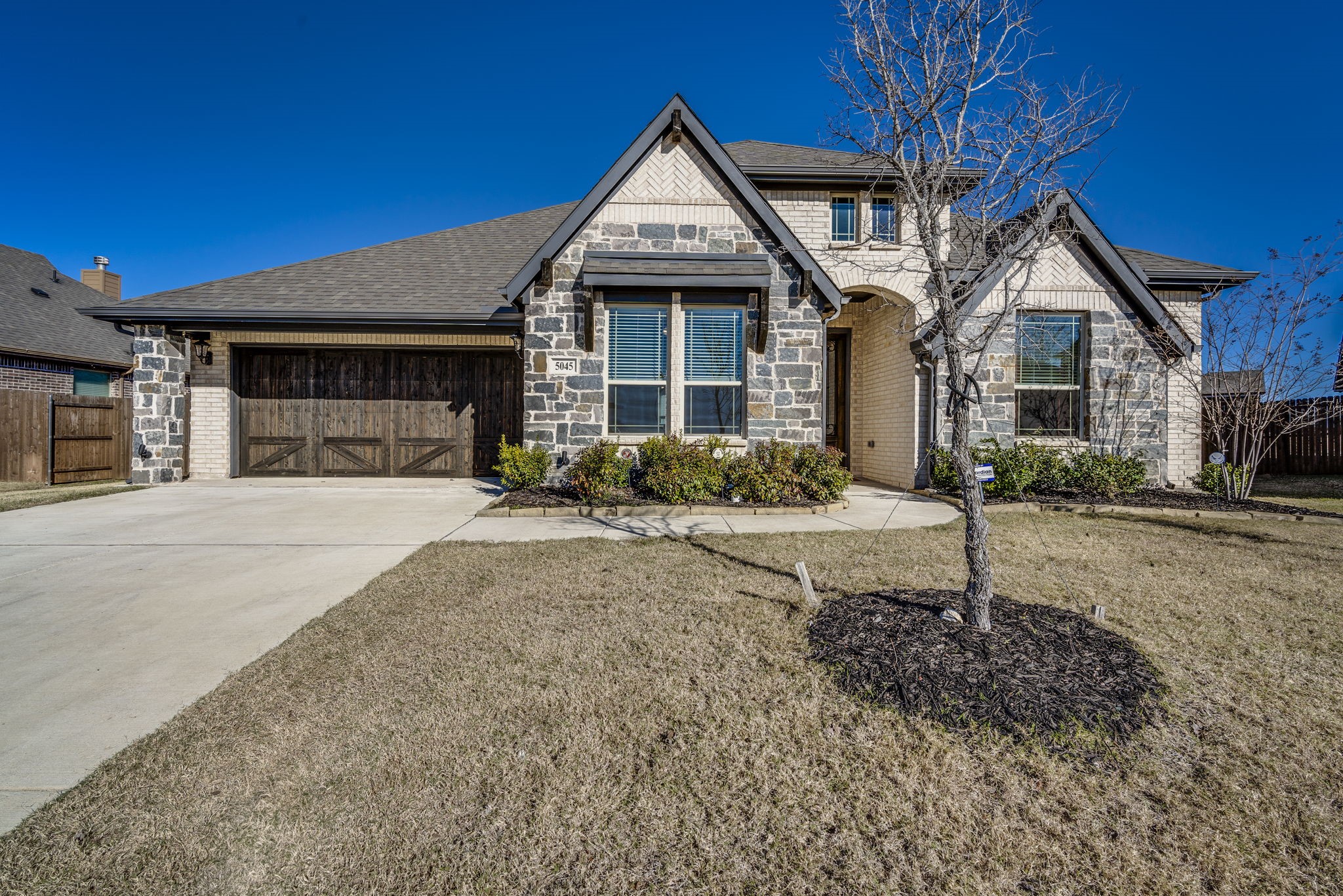 5045 Ridgeview Lane