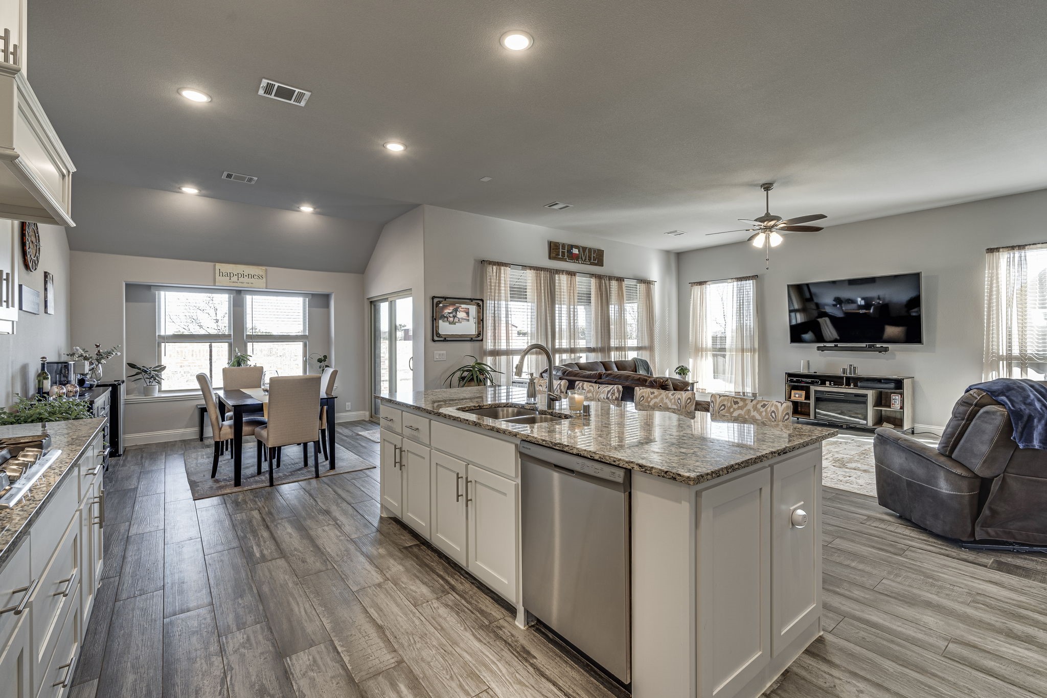 5045 Ridgeview Lane
