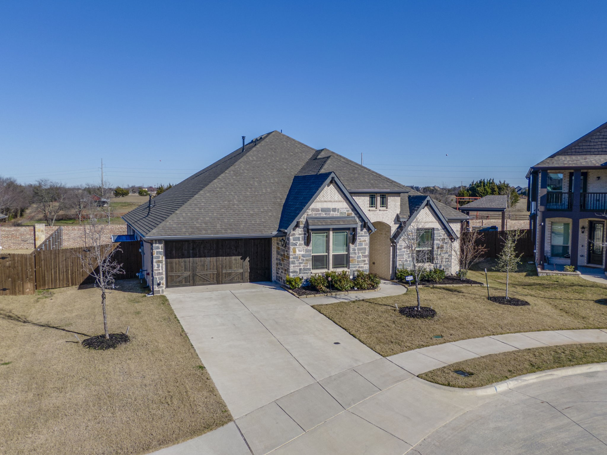 5045 Ridgeview Lane