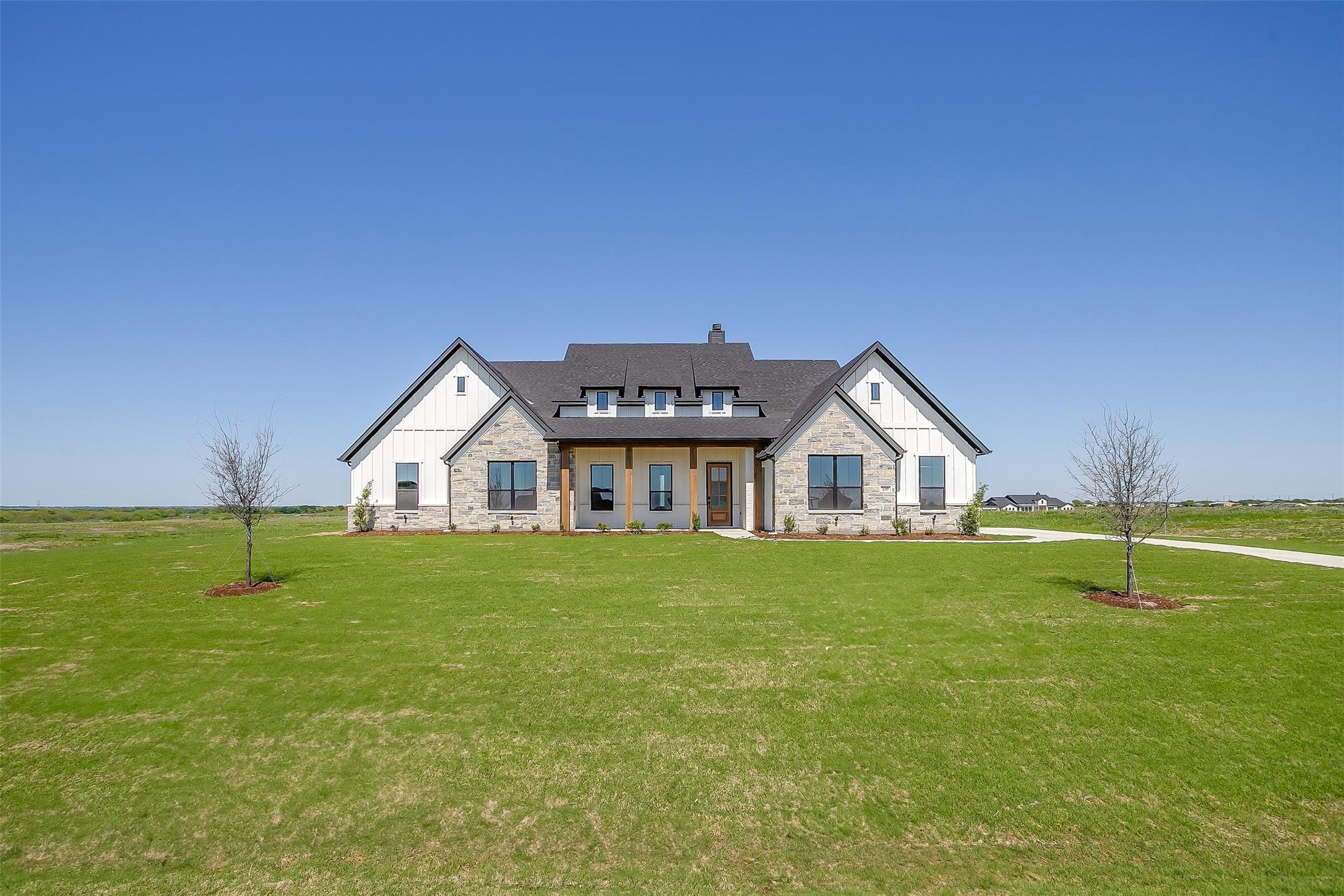 230 Everly Way