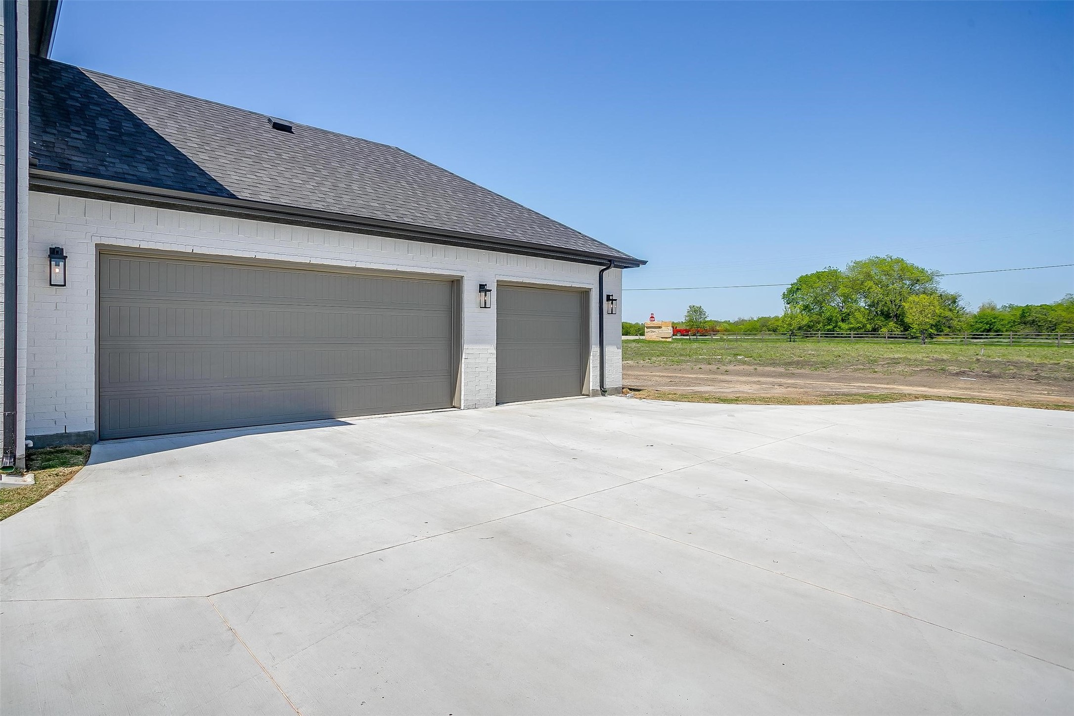 11110 Axis Way